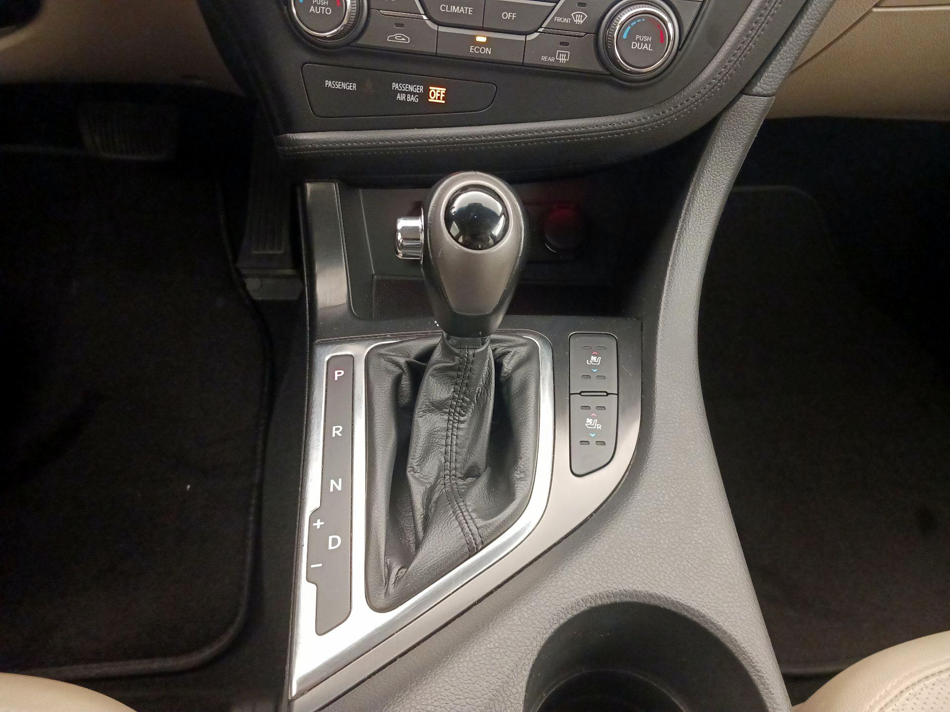 Thumbnail: 2013 Kia Optima - 18