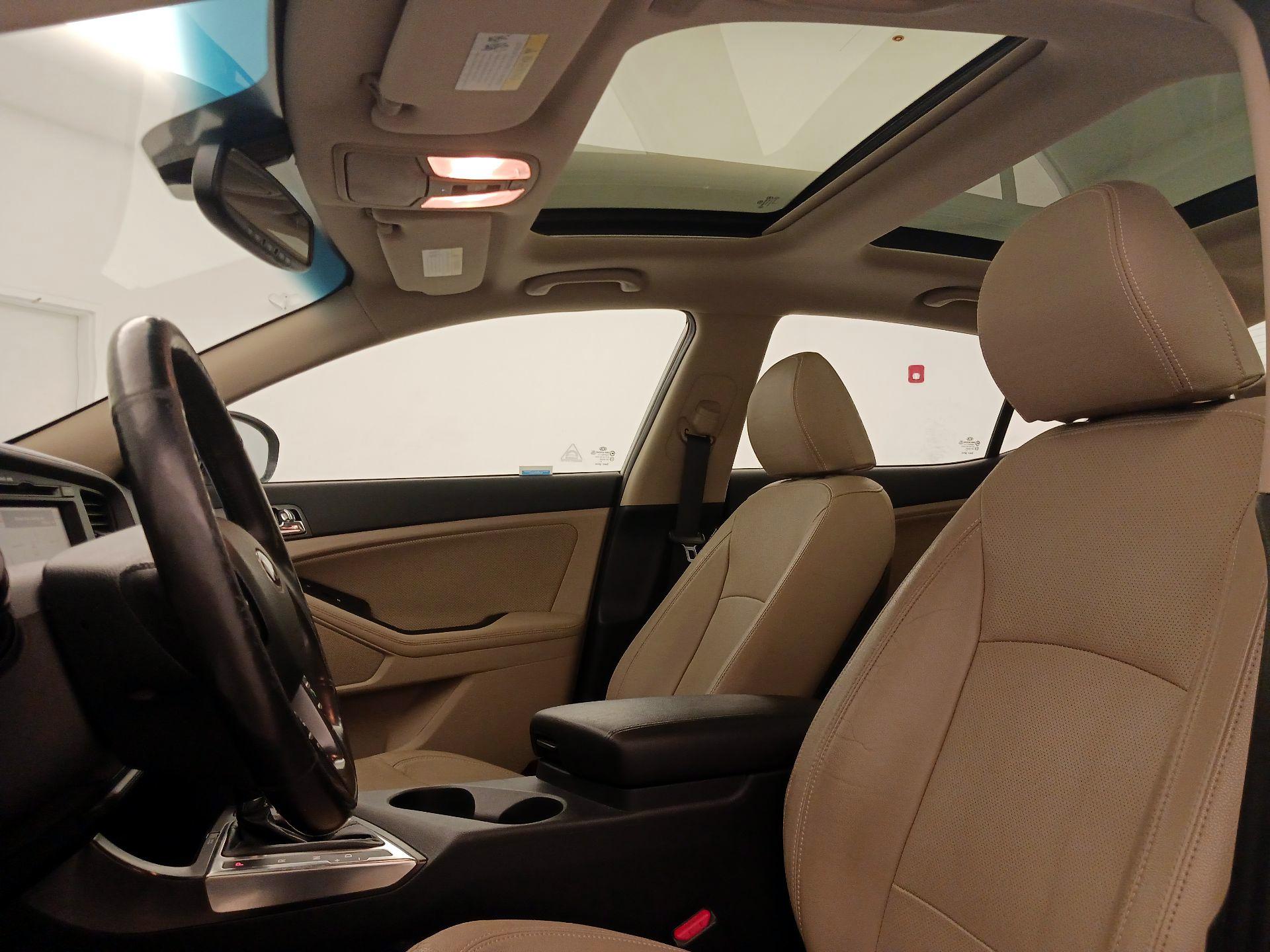 Thumbnail: 2013 Kia Optima - 19
