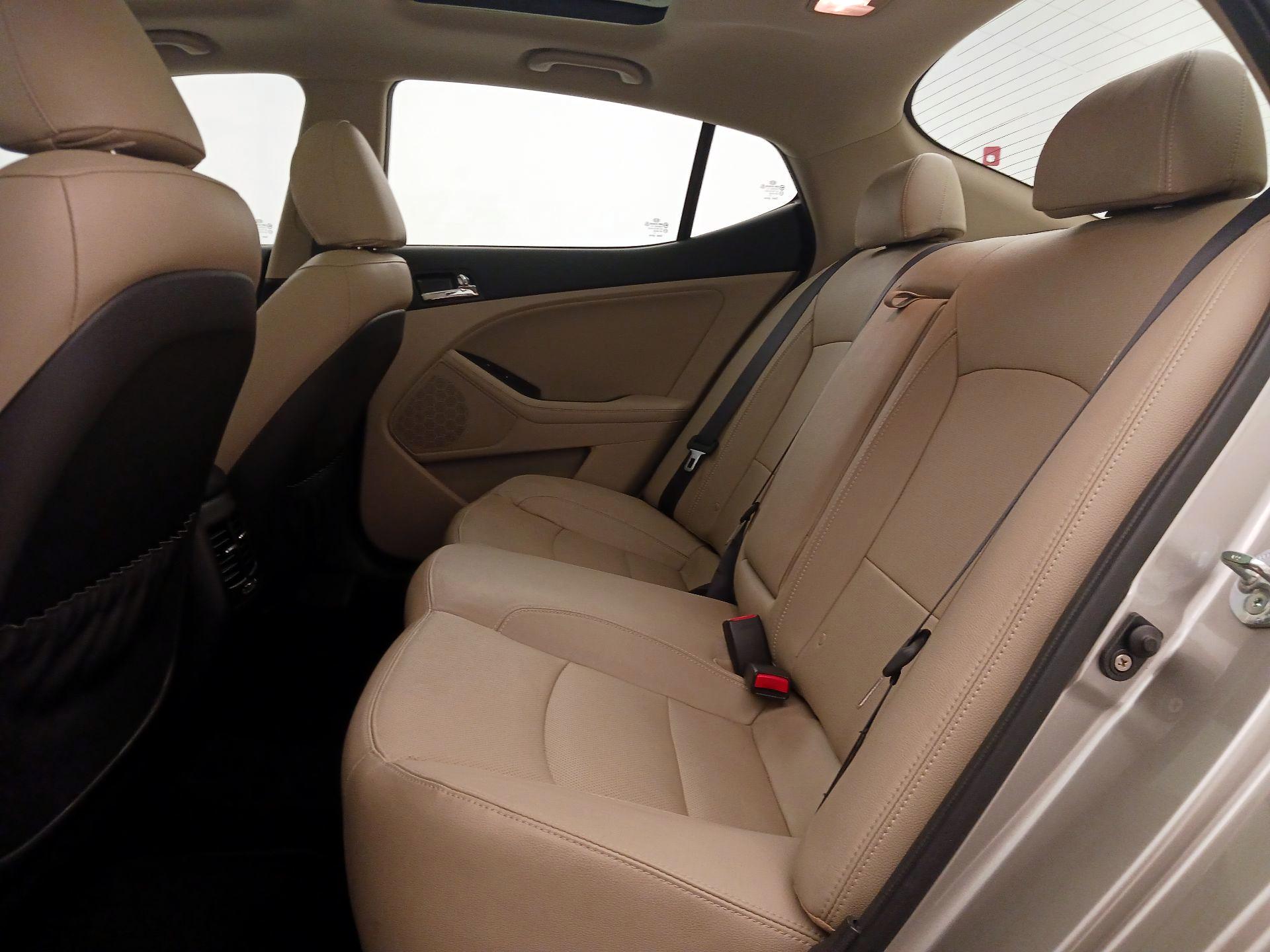 Thumbnail: 2013 Kia Optima - 20