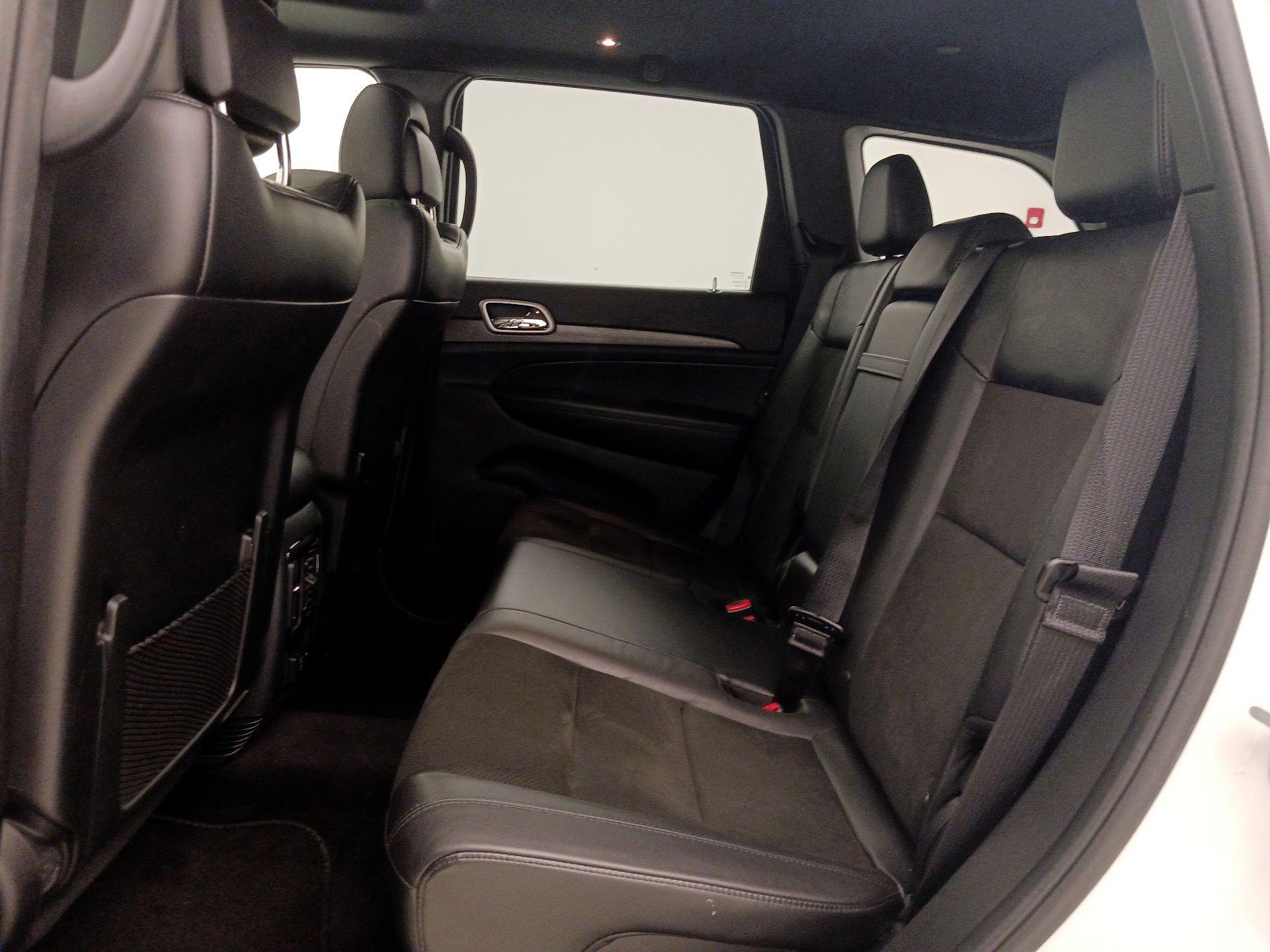 Thumbnail: 2018 Jeep Grand Cherokee - 20