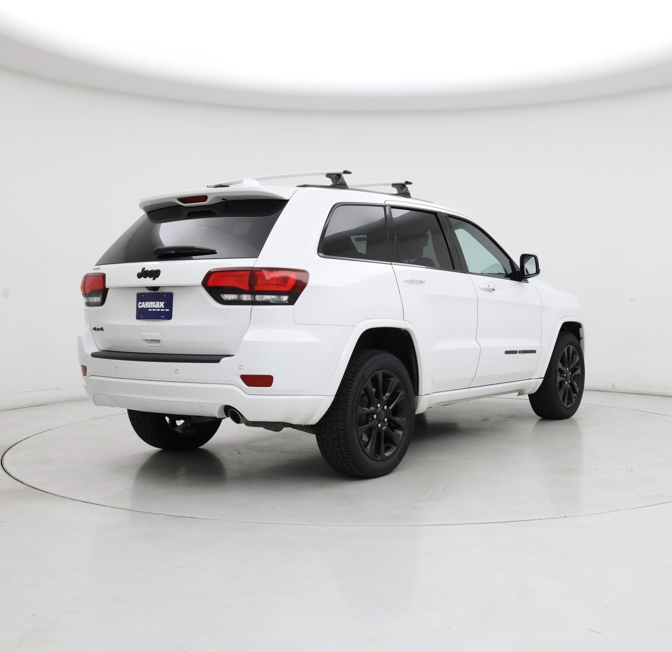 Thumbnail: 2018 Jeep Grand Cherokee - 8