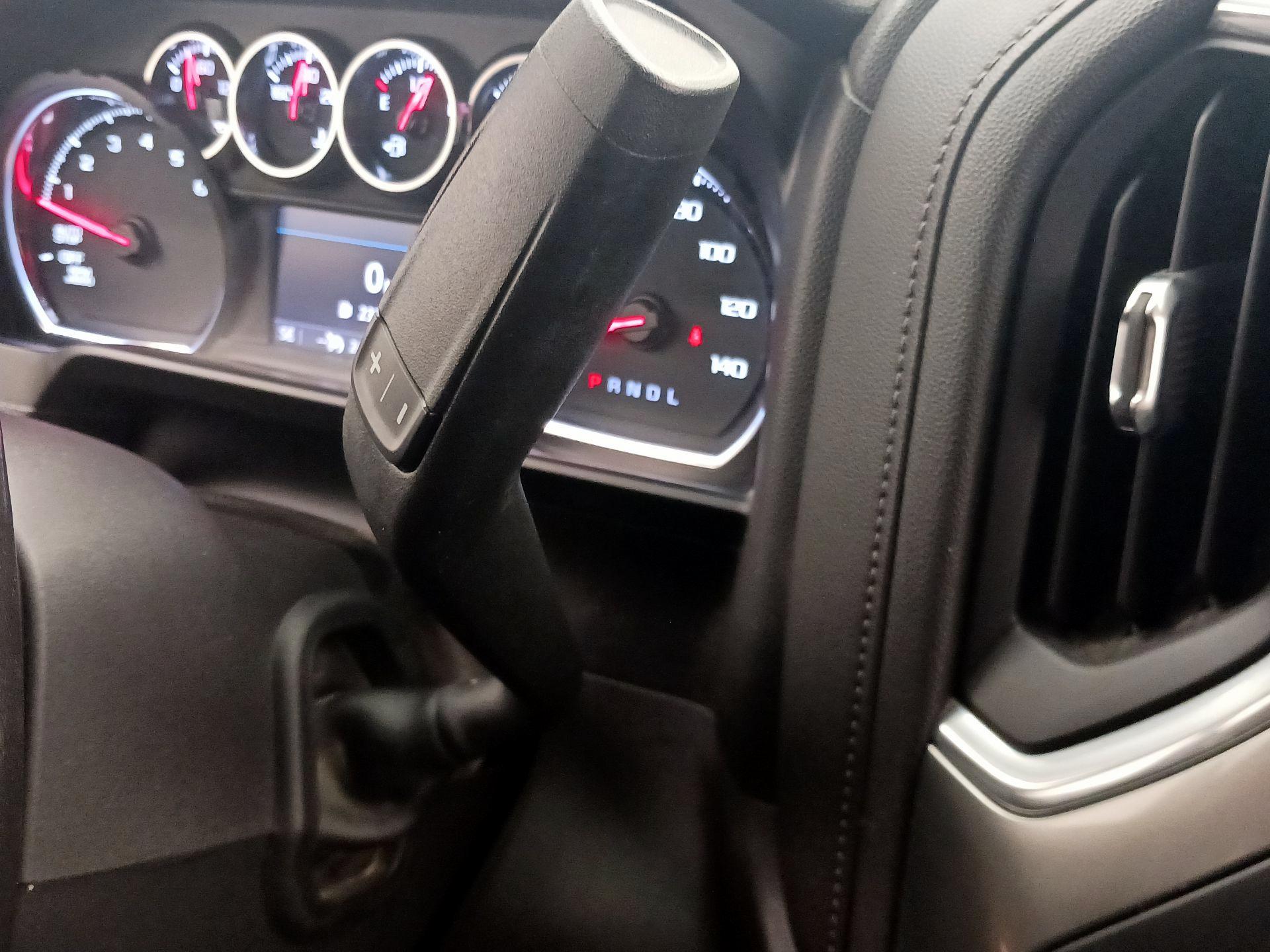 Thumbnail: 2020 Chevrolet Silverado 1500 - 17