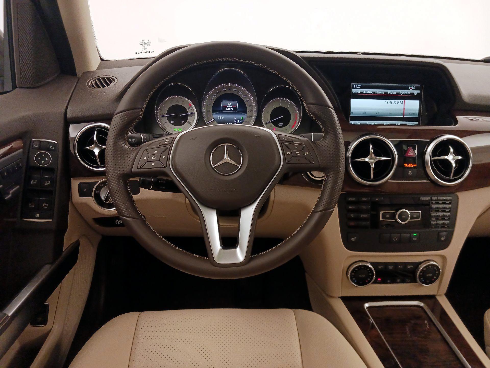 Thumbnail: 2015 Mercedes-Benz GLK - 10