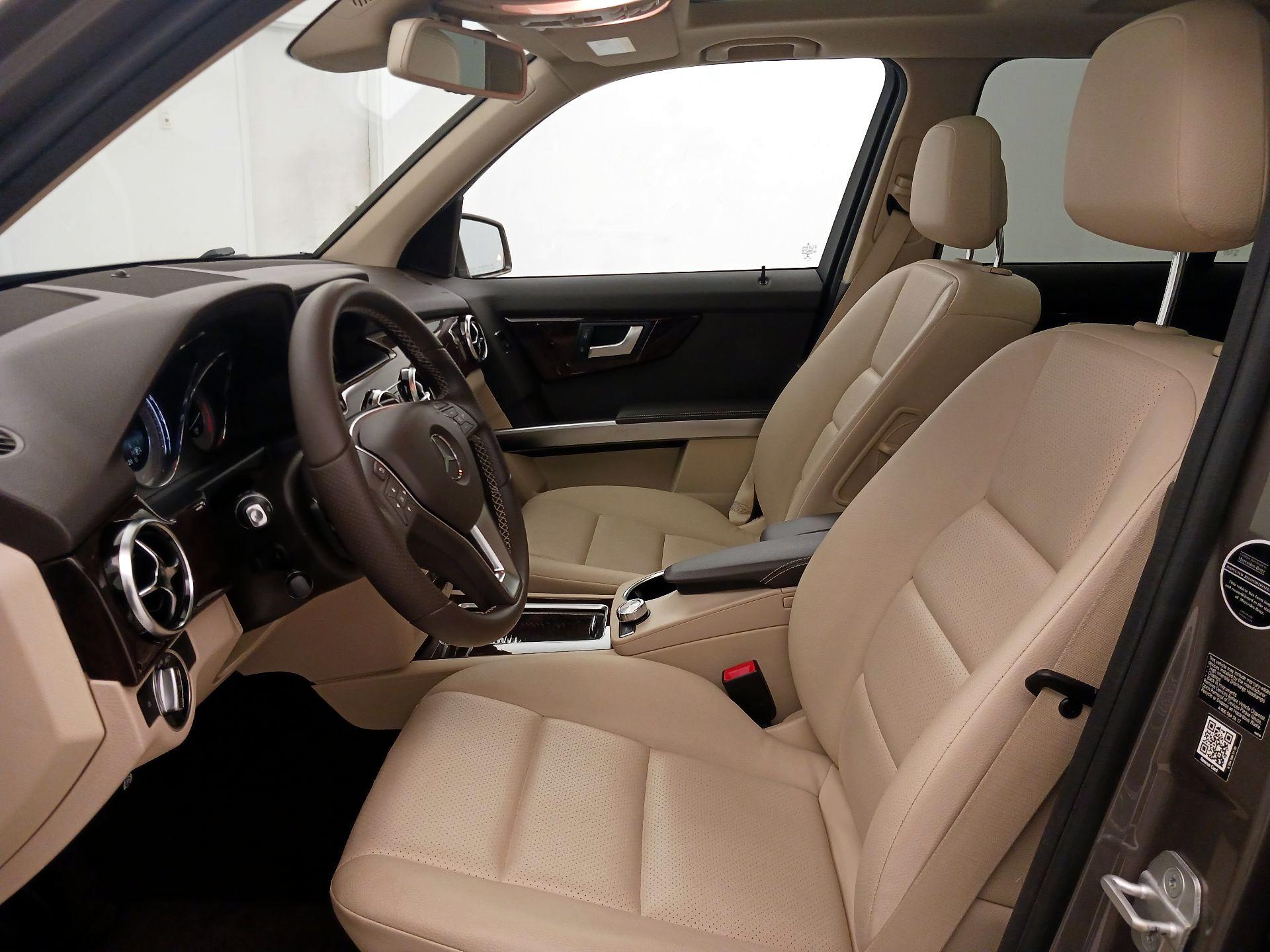 Thumbnail: 2015 Mercedes-Benz GLK - 11