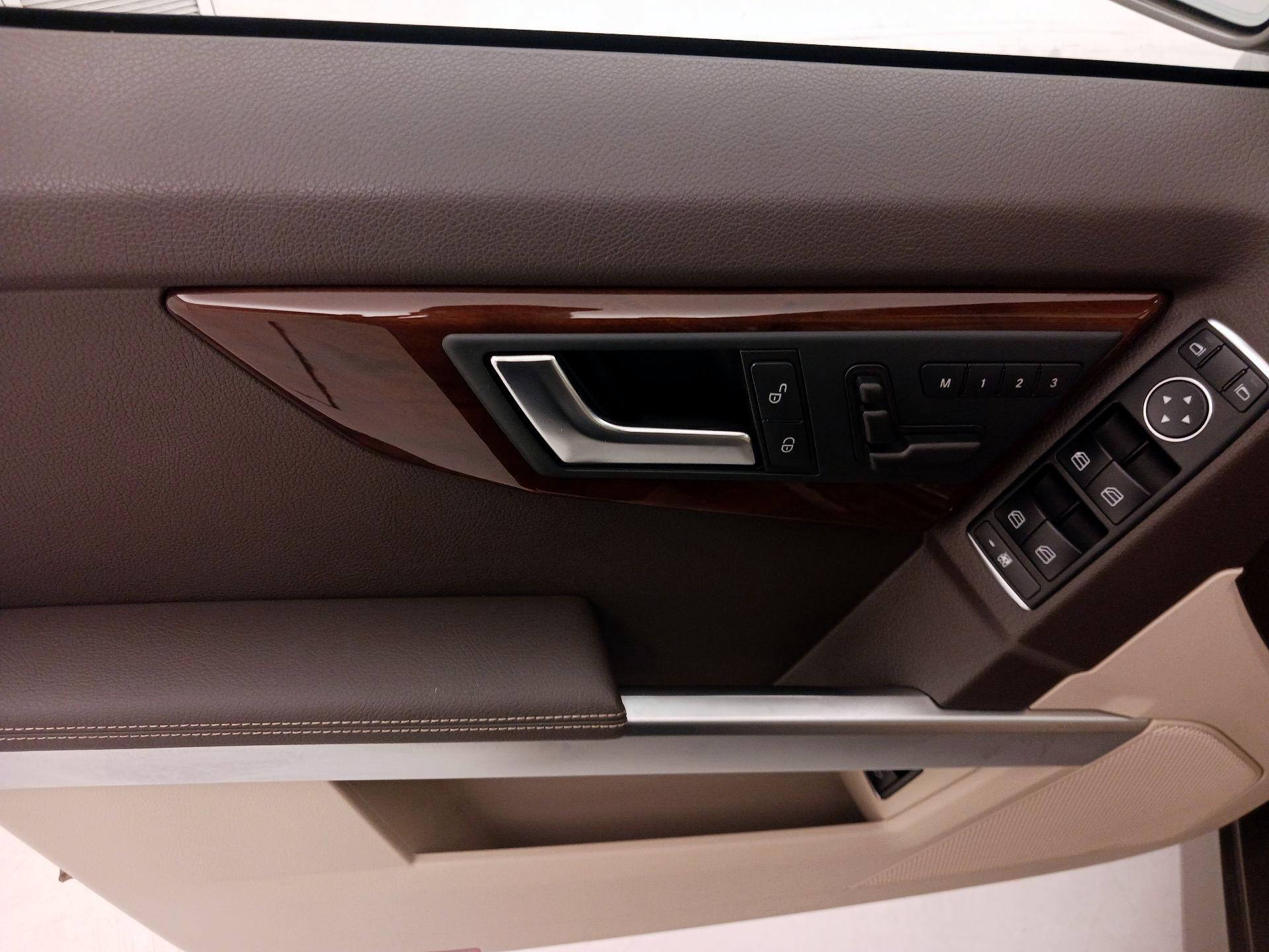 Thumbnail: 2015 Mercedes-Benz GLK - 12