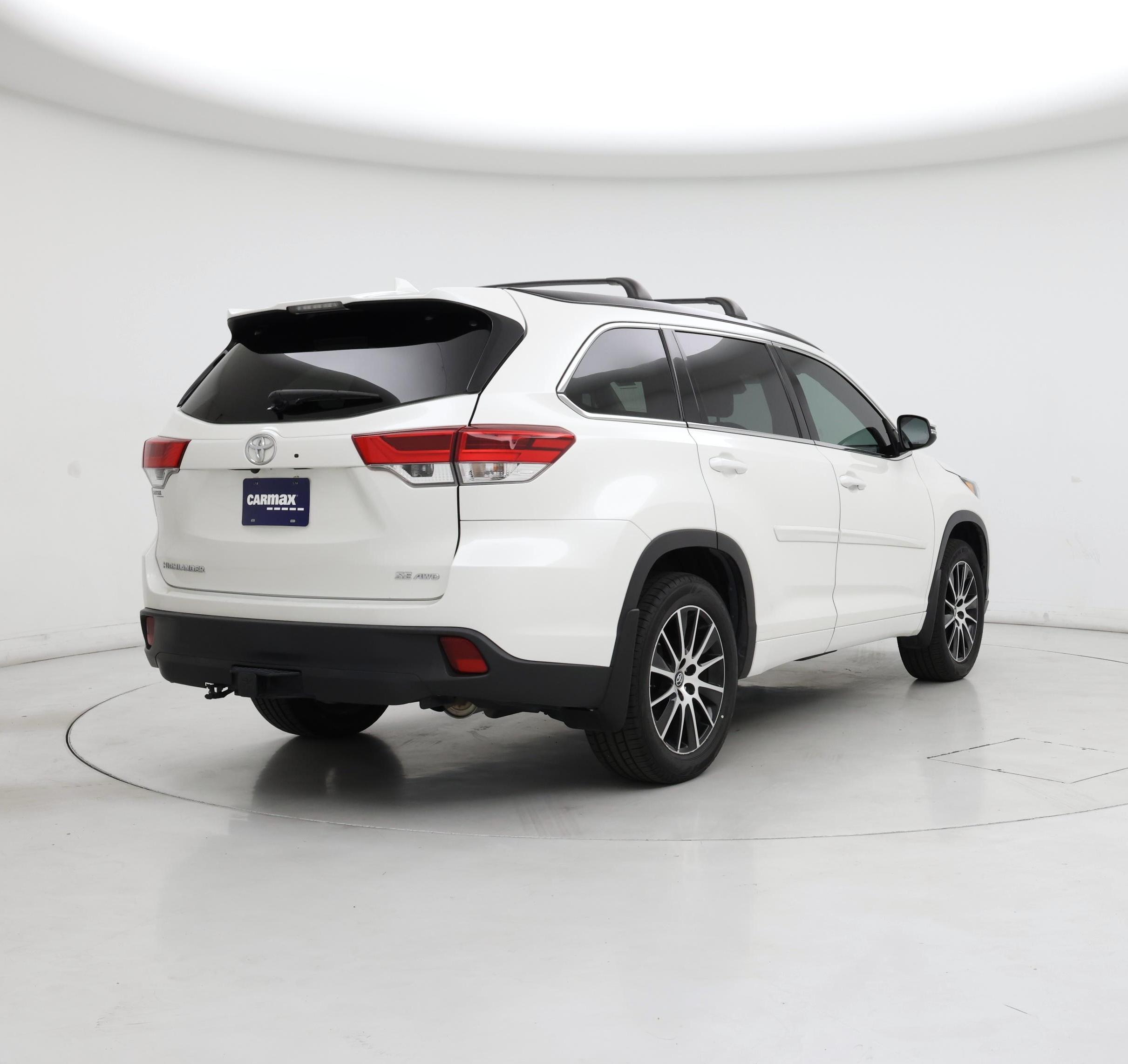 Thumbnail: 2018 Toyota Highlander - 8