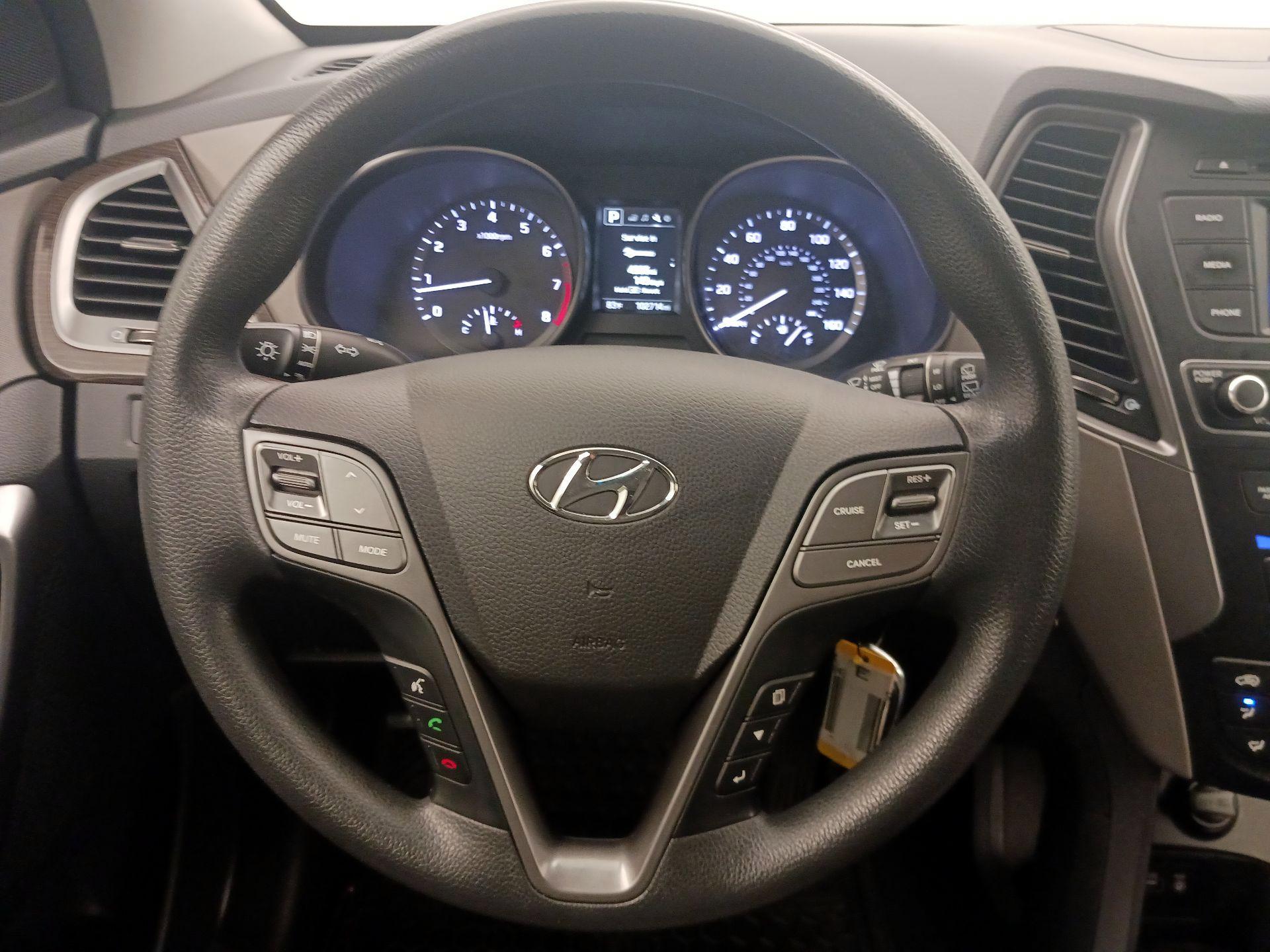 Thumbnail: 2018 Hyundai Santa Fe - 10