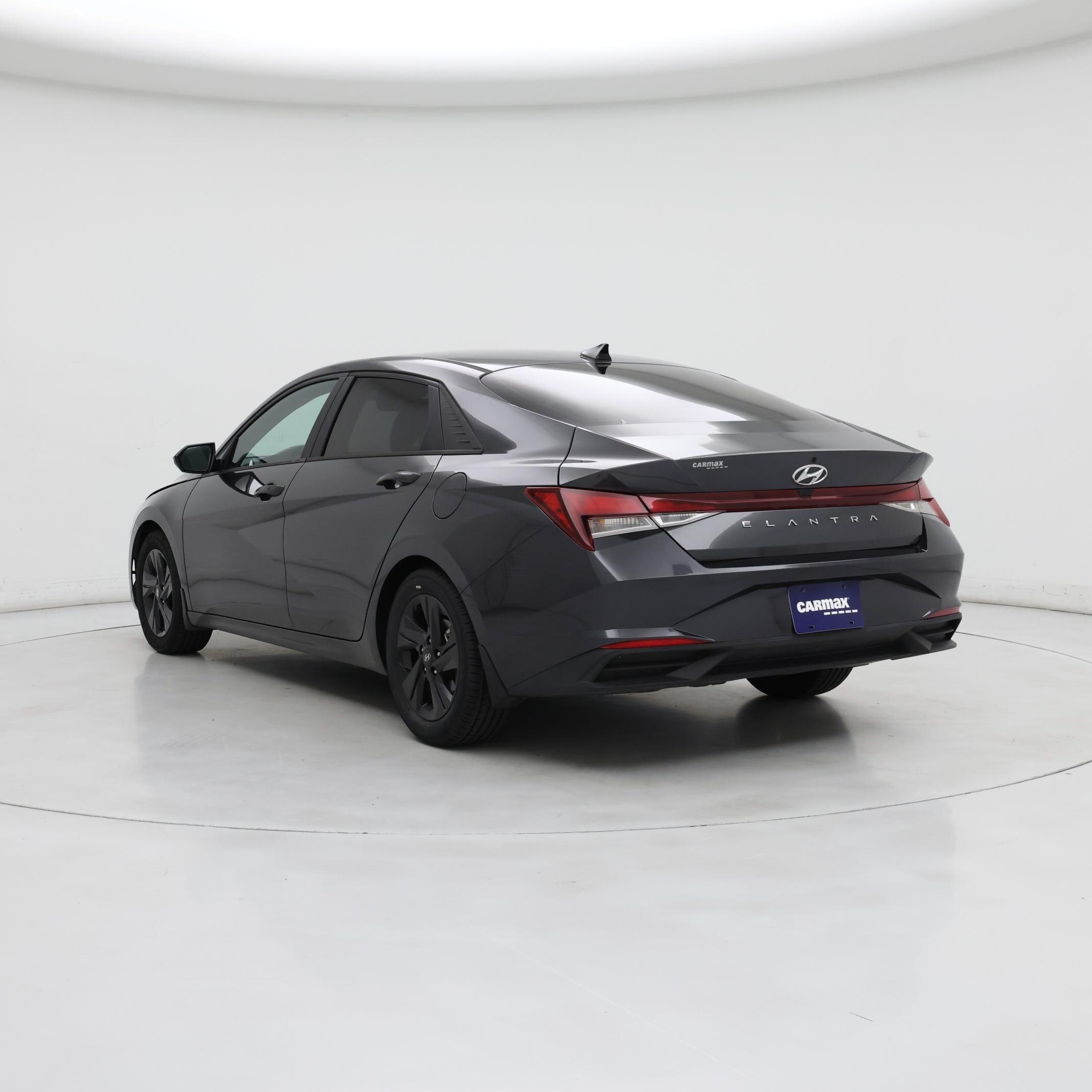 Thumbnail: 2022 Hyundai Elantra - 2