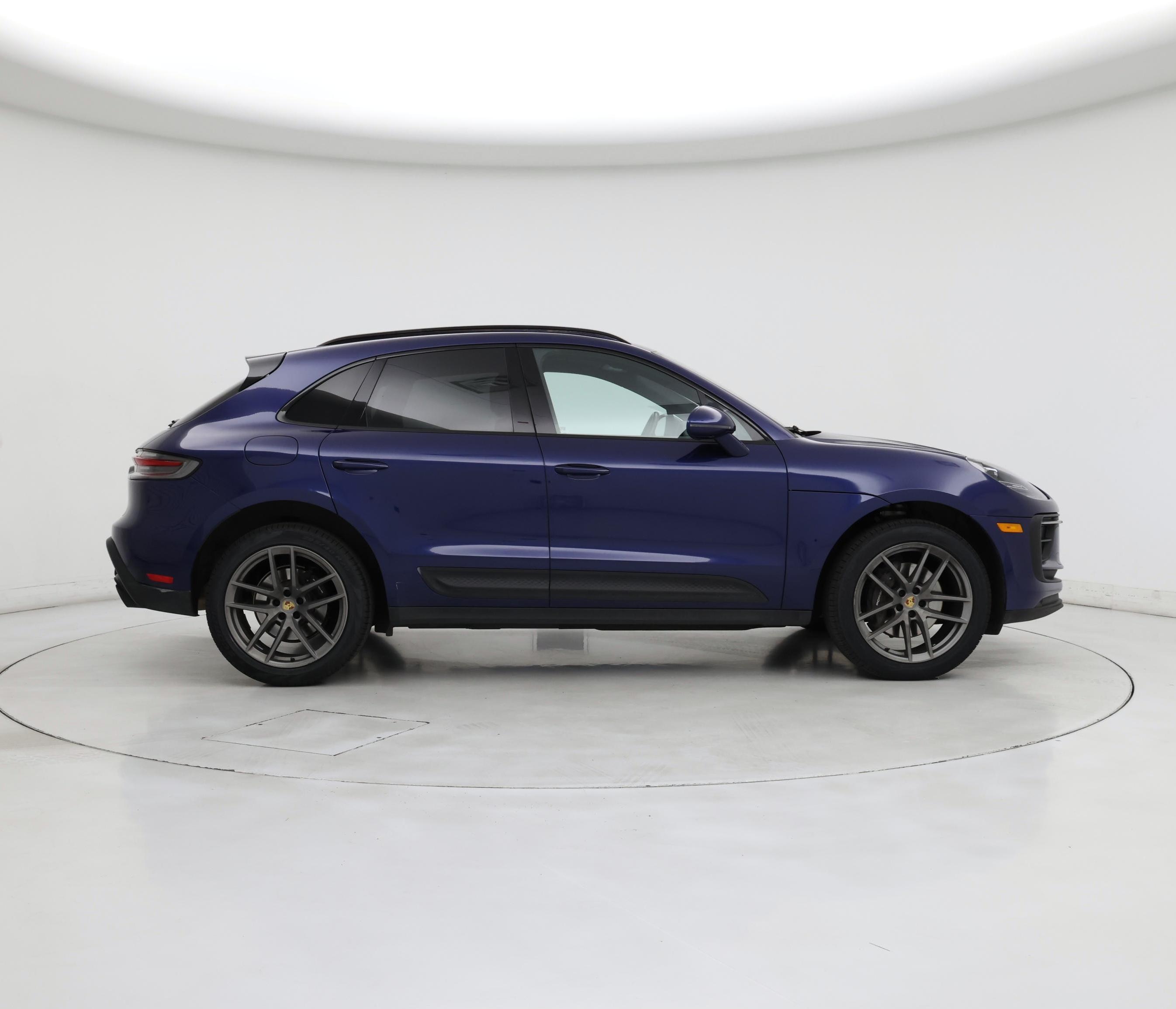 Thumbnail: 2022 Porsche Macan - 7