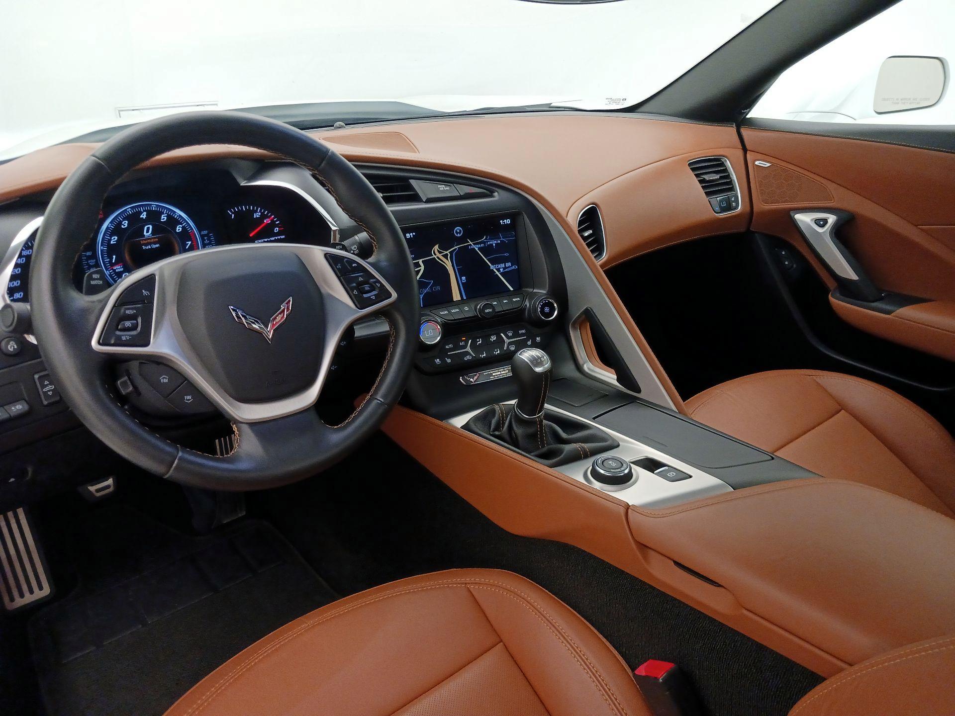 Thumbnail: 2014 Chevrolet Corvette - 9