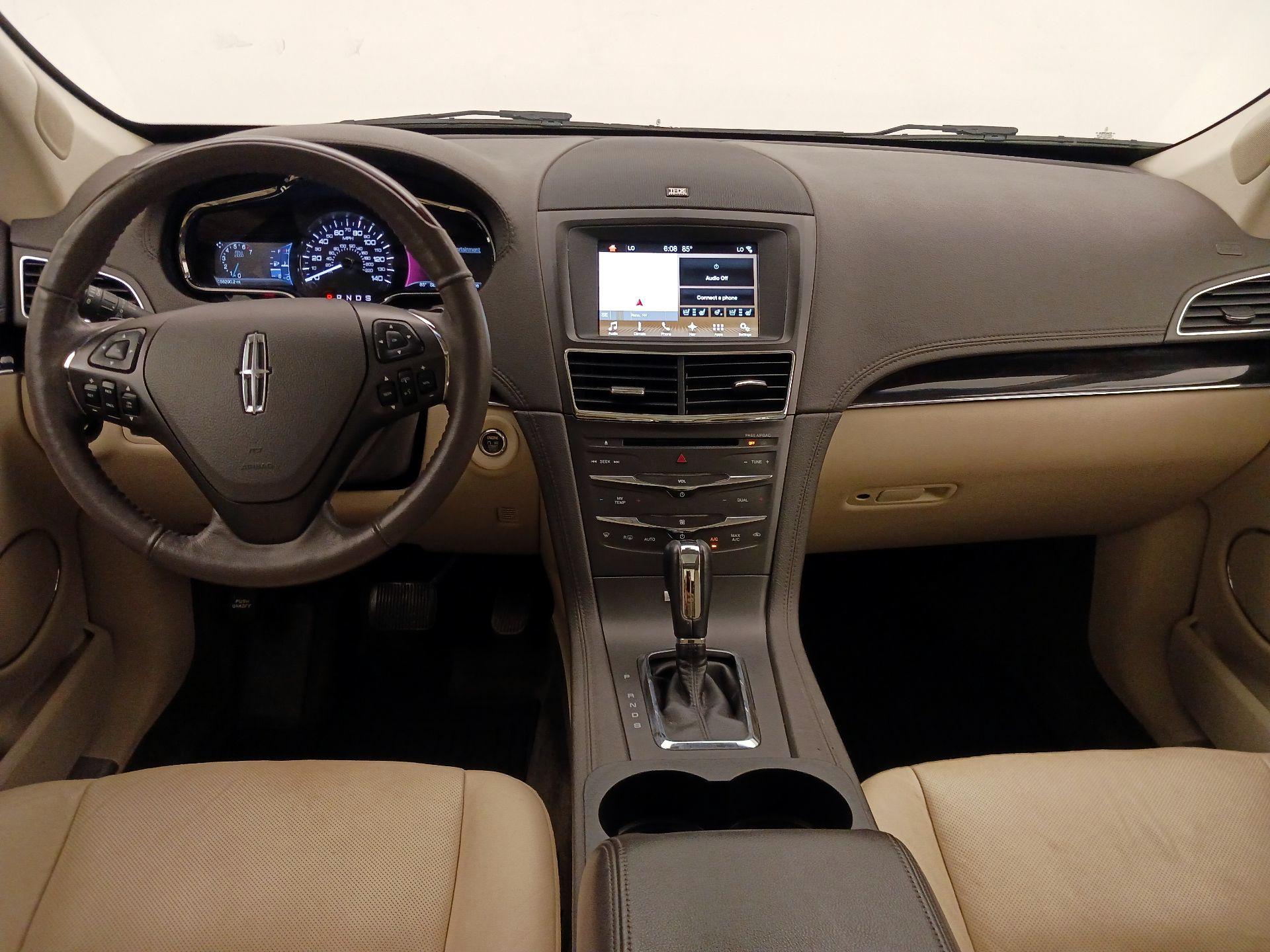 Thumbnail: 2018 Lincoln MKT - 9
