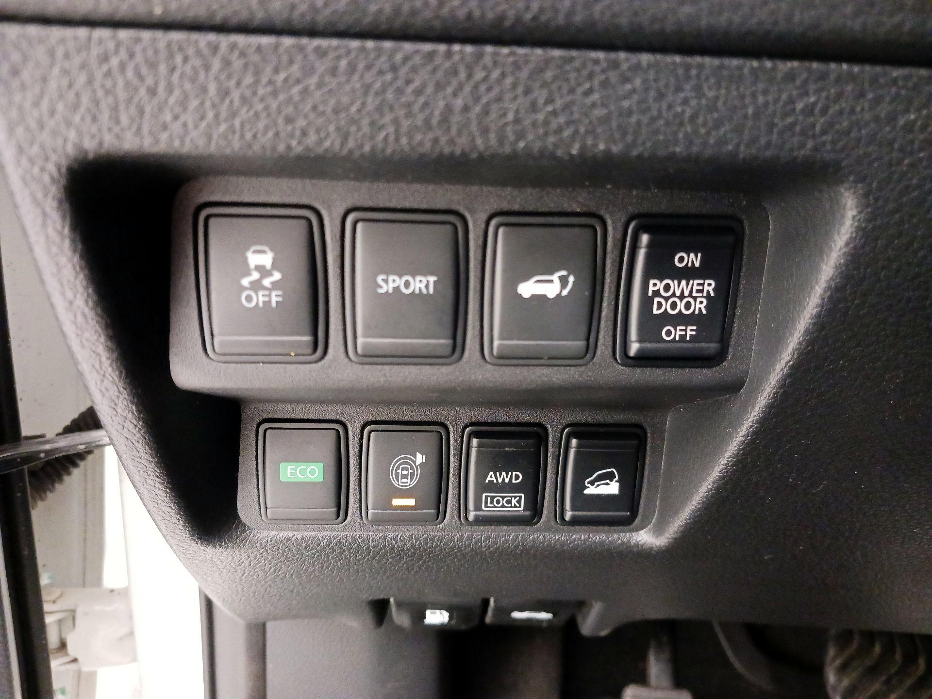 Thumbnail: 2016 Nissan Rogue - 13