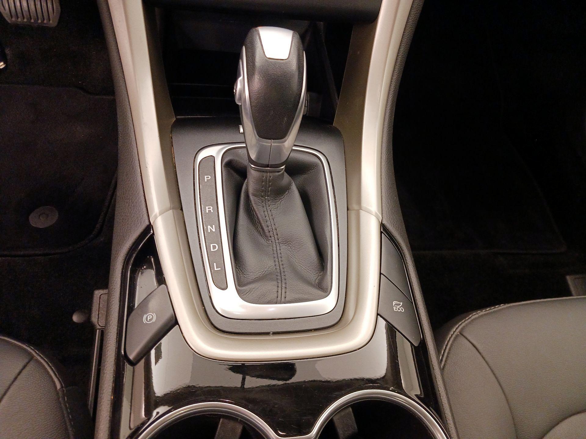 Thumbnail: 2016 Ford Fusion - 17