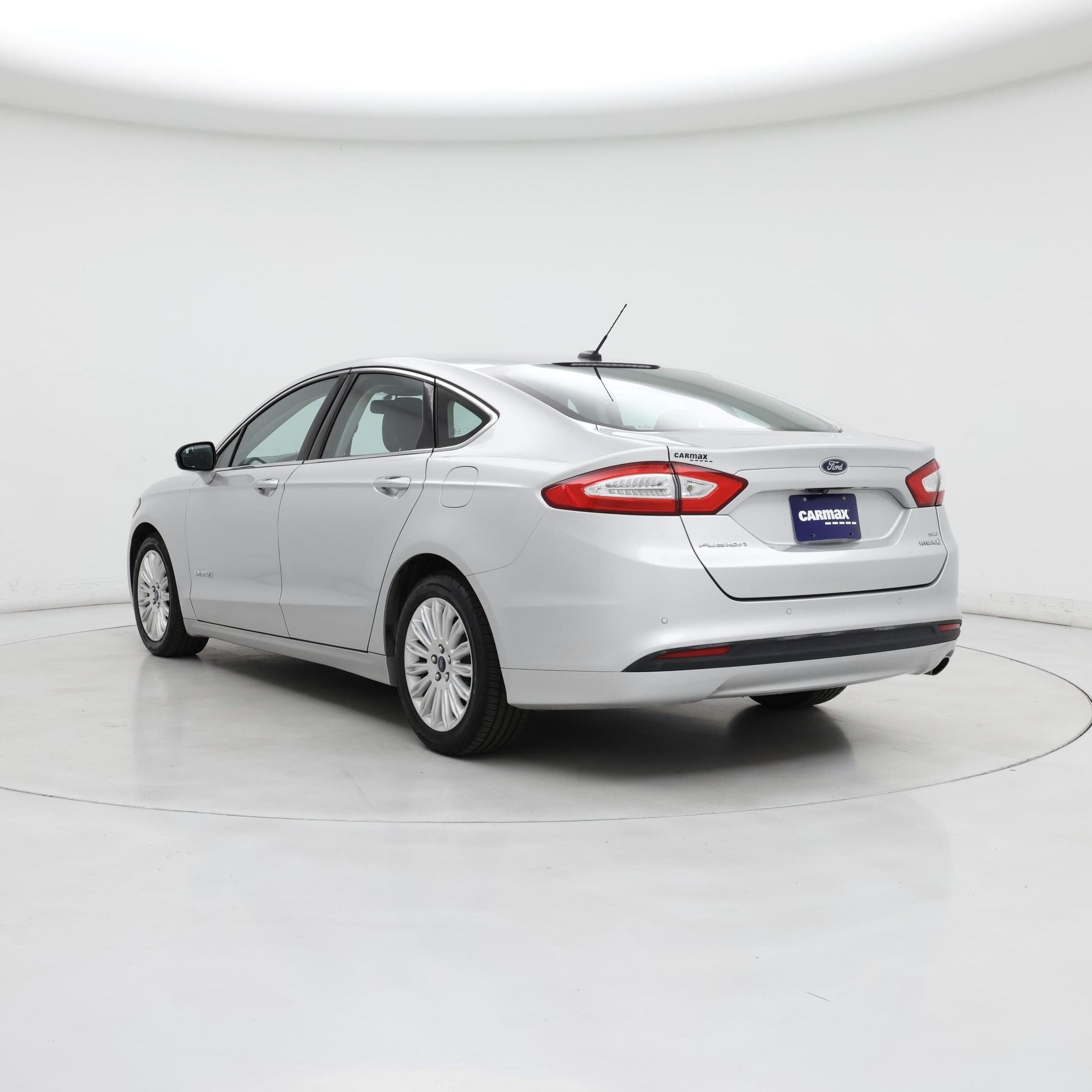 Thumbnail: 2016 Ford Fusion - 2