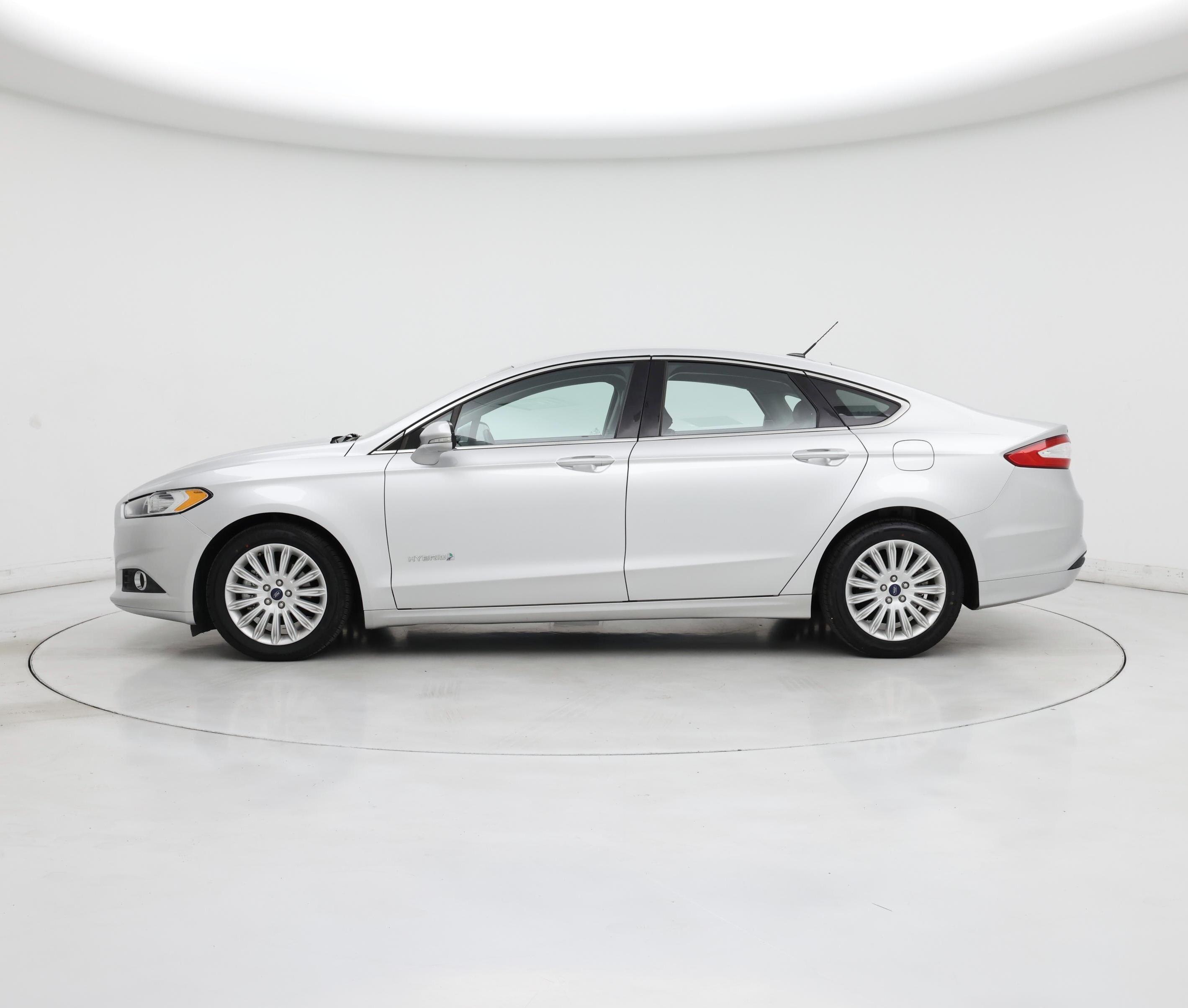 Thumbnail: 2016 Ford Fusion - 3