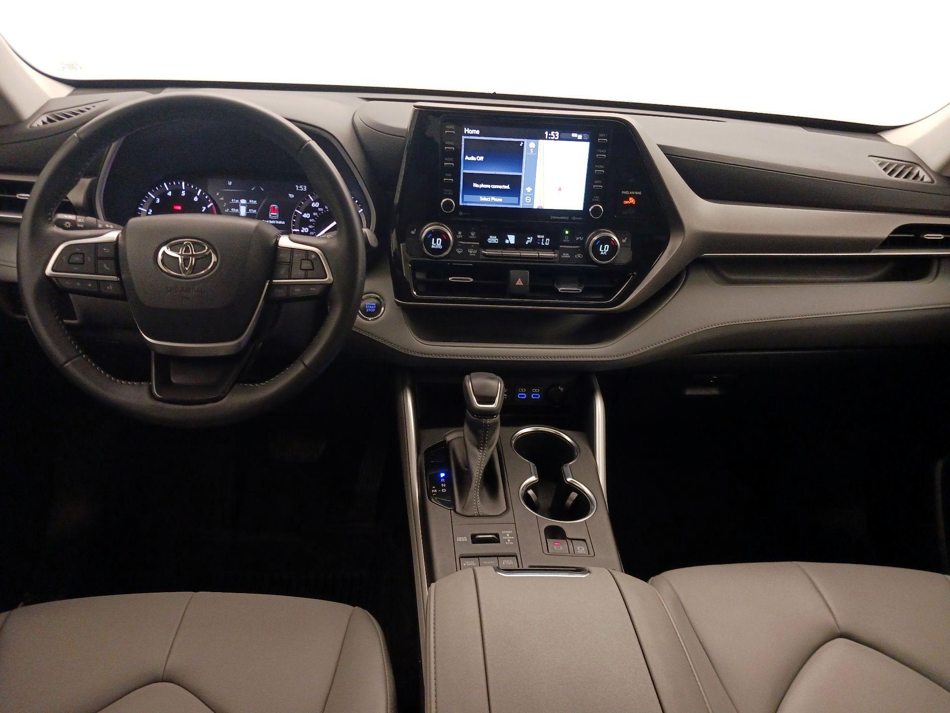Thumbnail: 2022 Toyota Highlander - 9