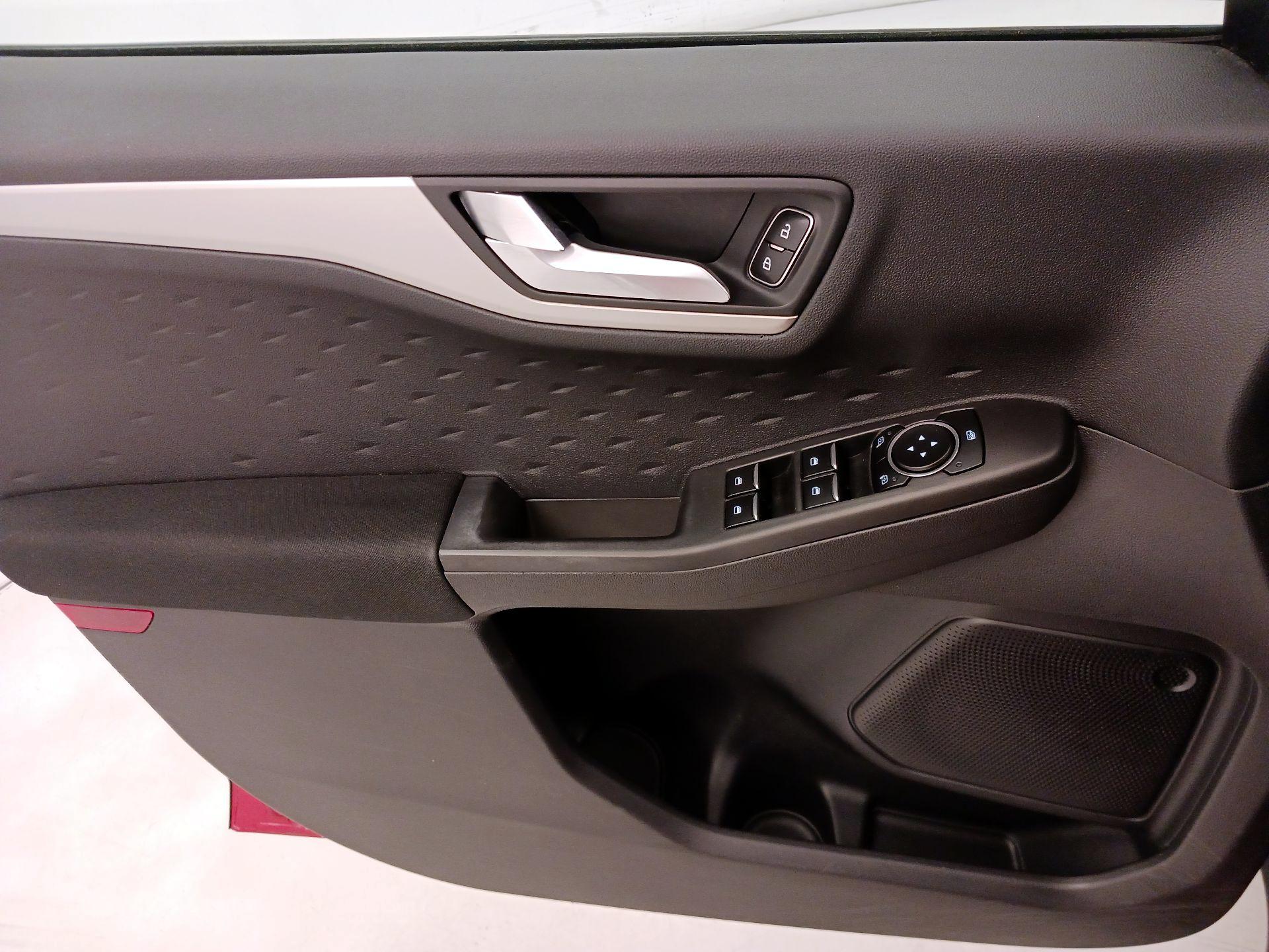 Thumbnail: 2020 Ford Escape - 12