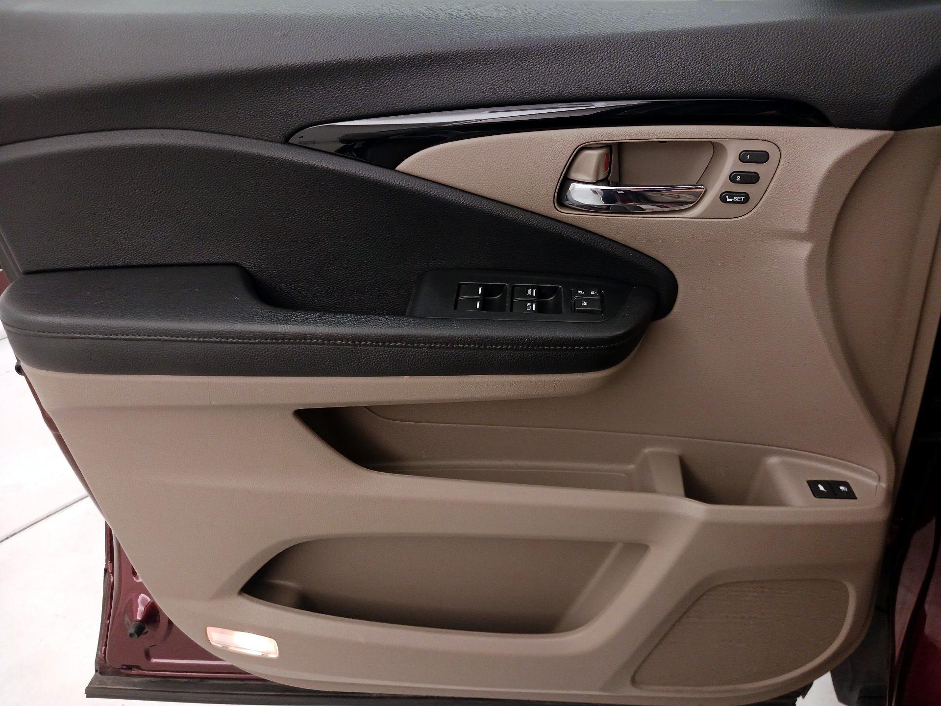 Thumbnail: 2021 Honda Pilot - 12