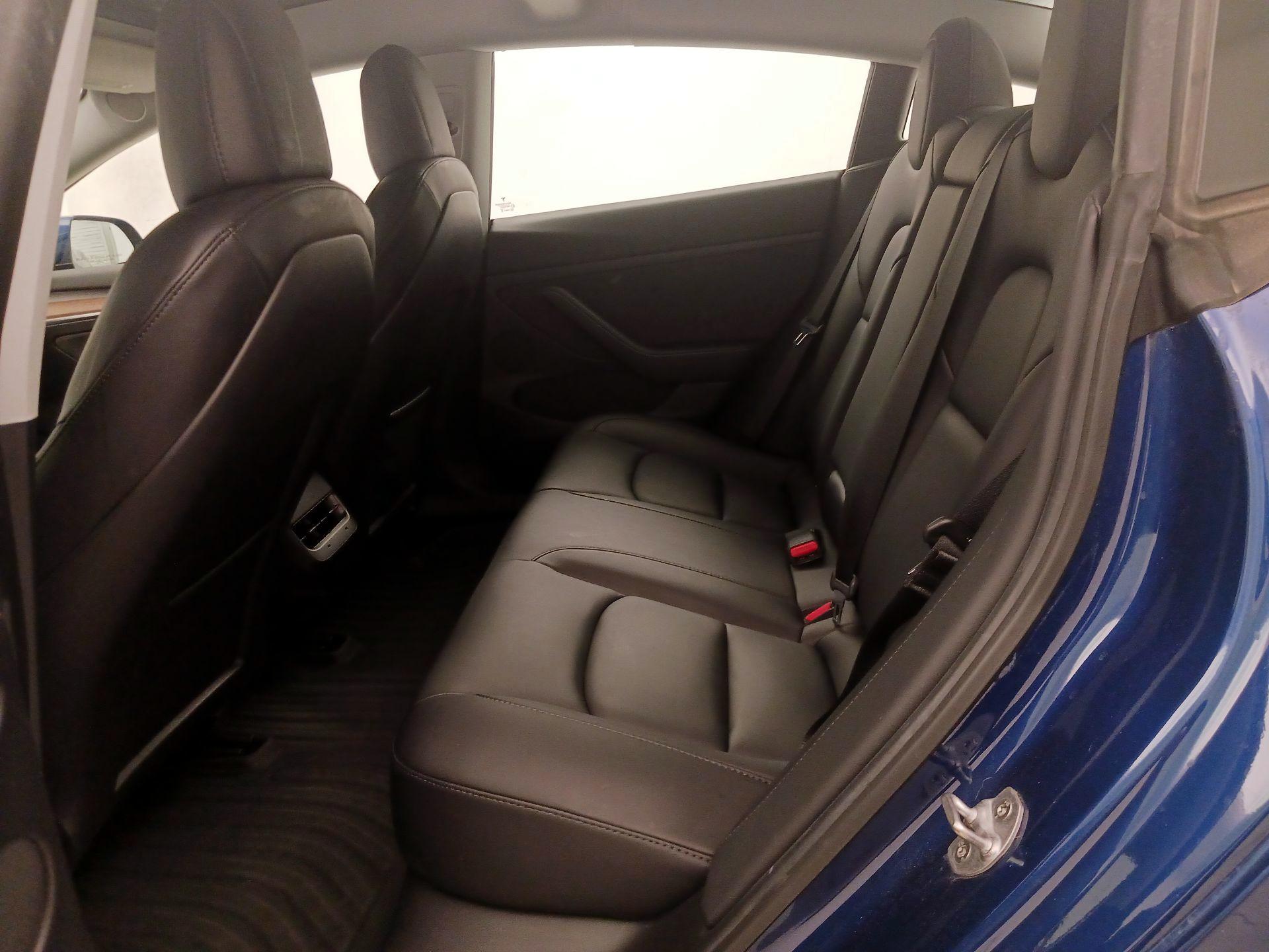 Thumbnail: 2021 Tesla Model 3 - 20