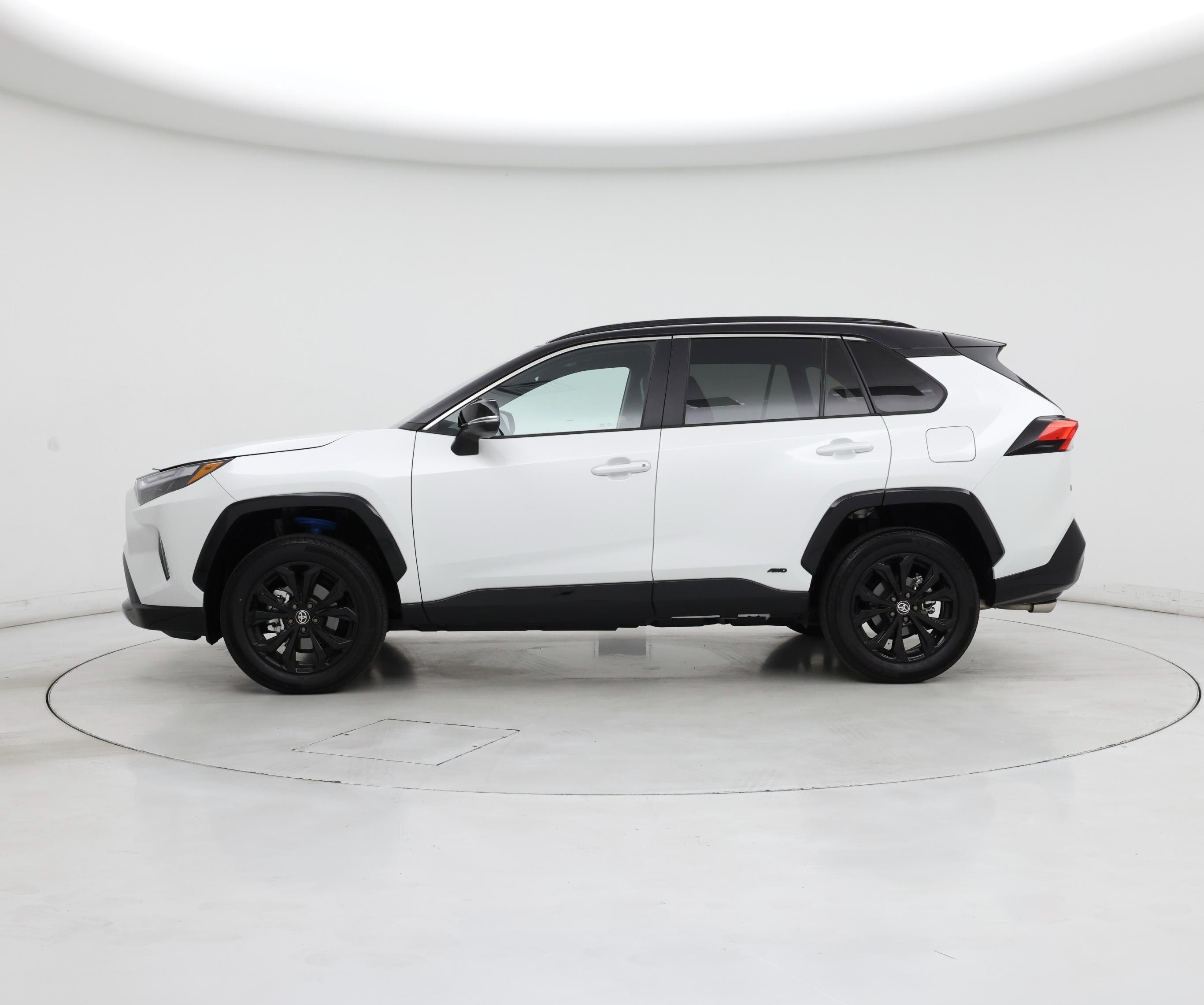 Thumbnail: 2025 Toyota RAV4 - 3