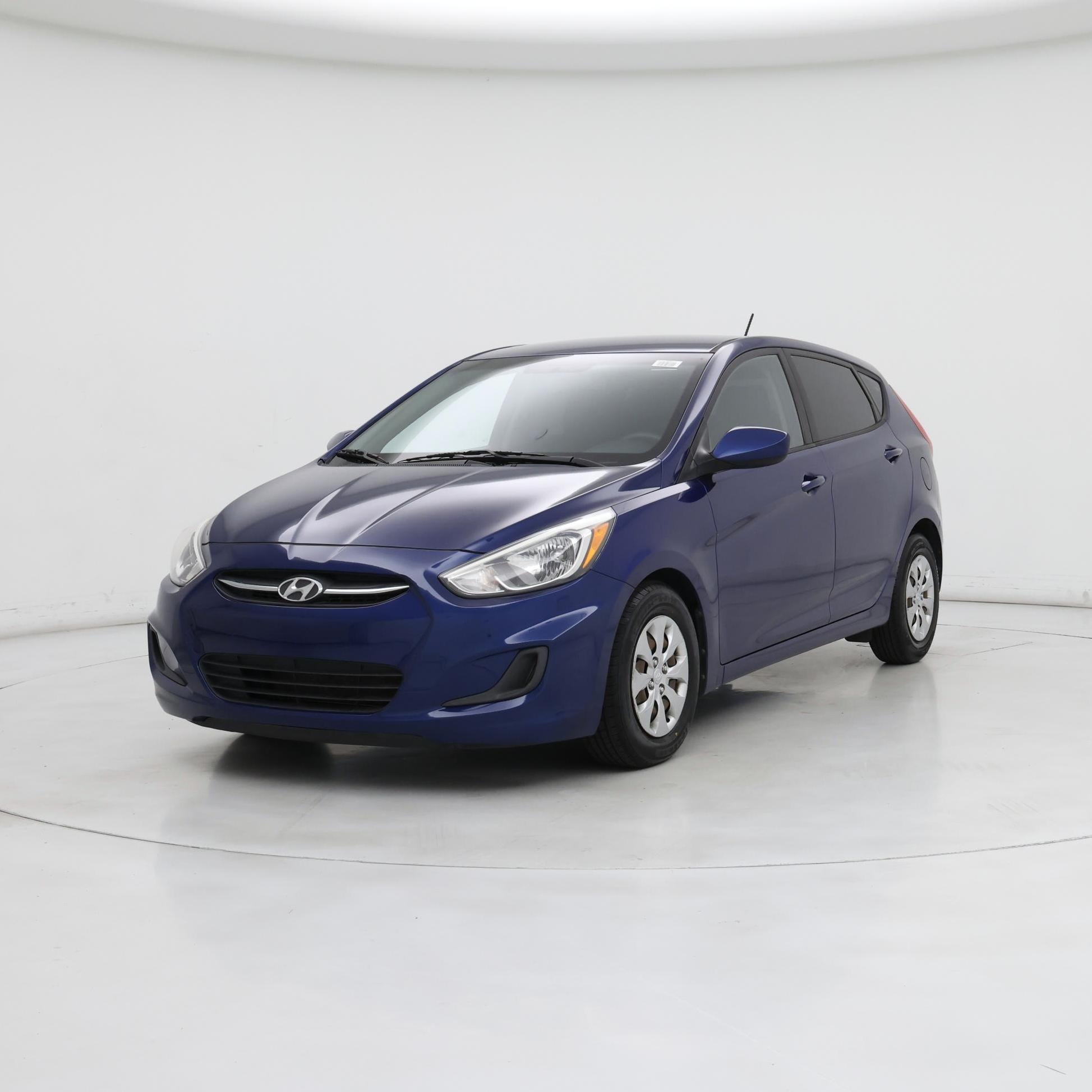 Thumbnail: 2015 Hyundai Accent - 4