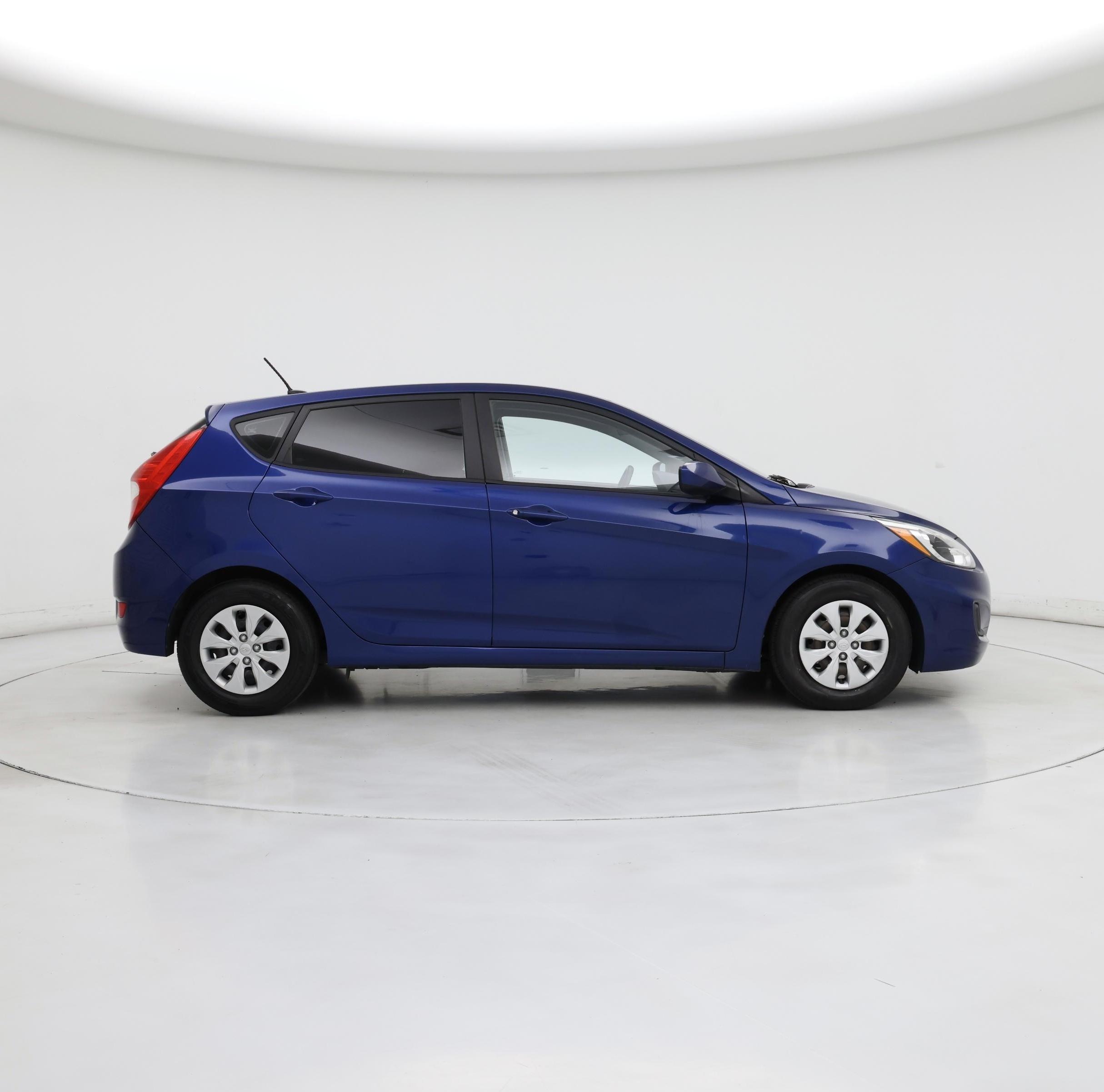 Thumbnail: 2015 Hyundai Accent - 7
