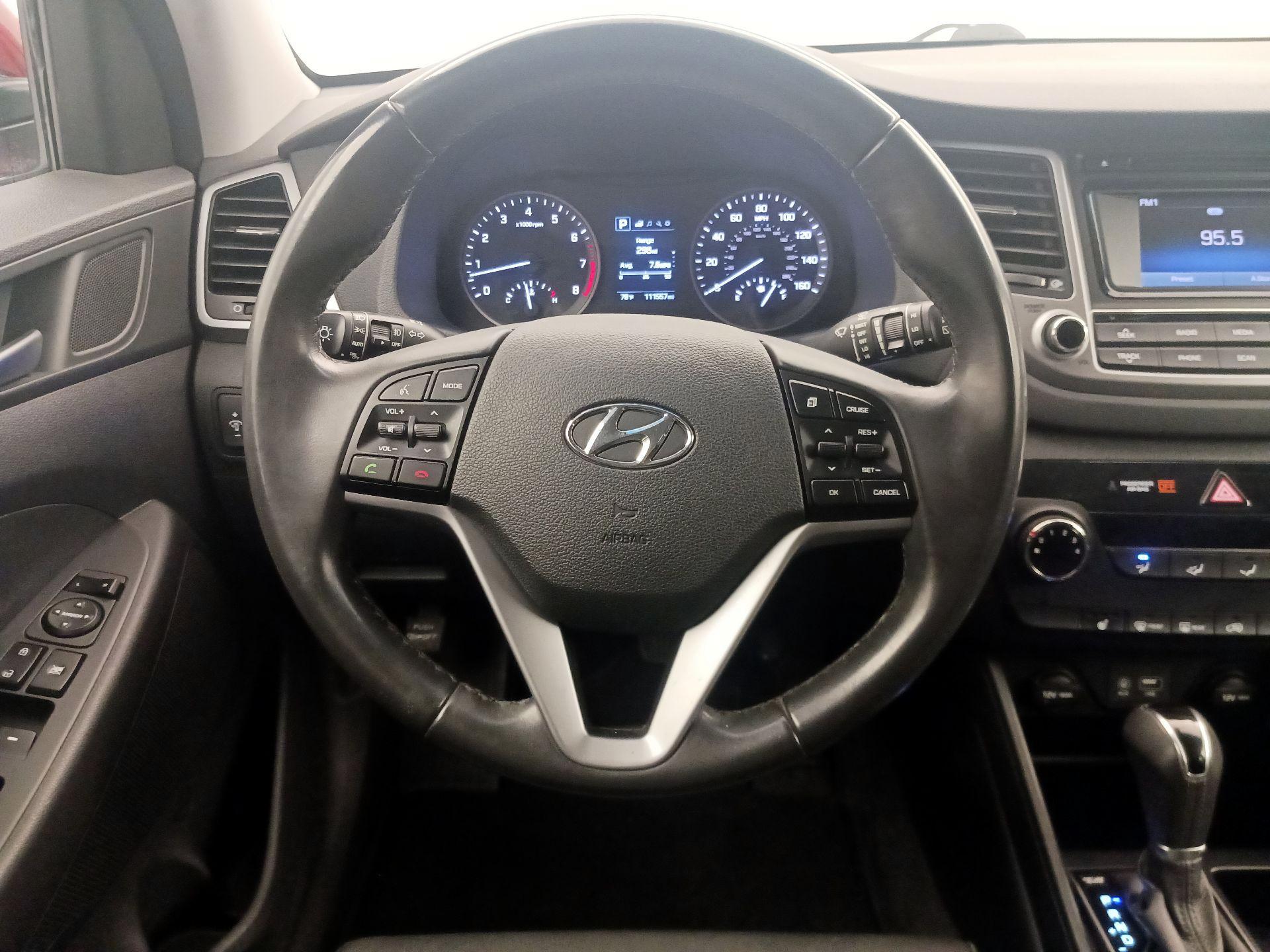 Thumbnail: 2016 Hyundai Tucson - 10