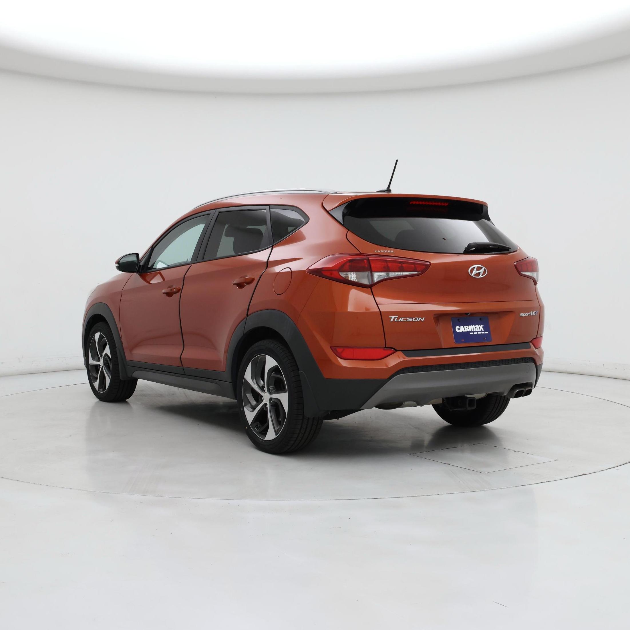 Thumbnail: 2016 Hyundai Tucson - 2