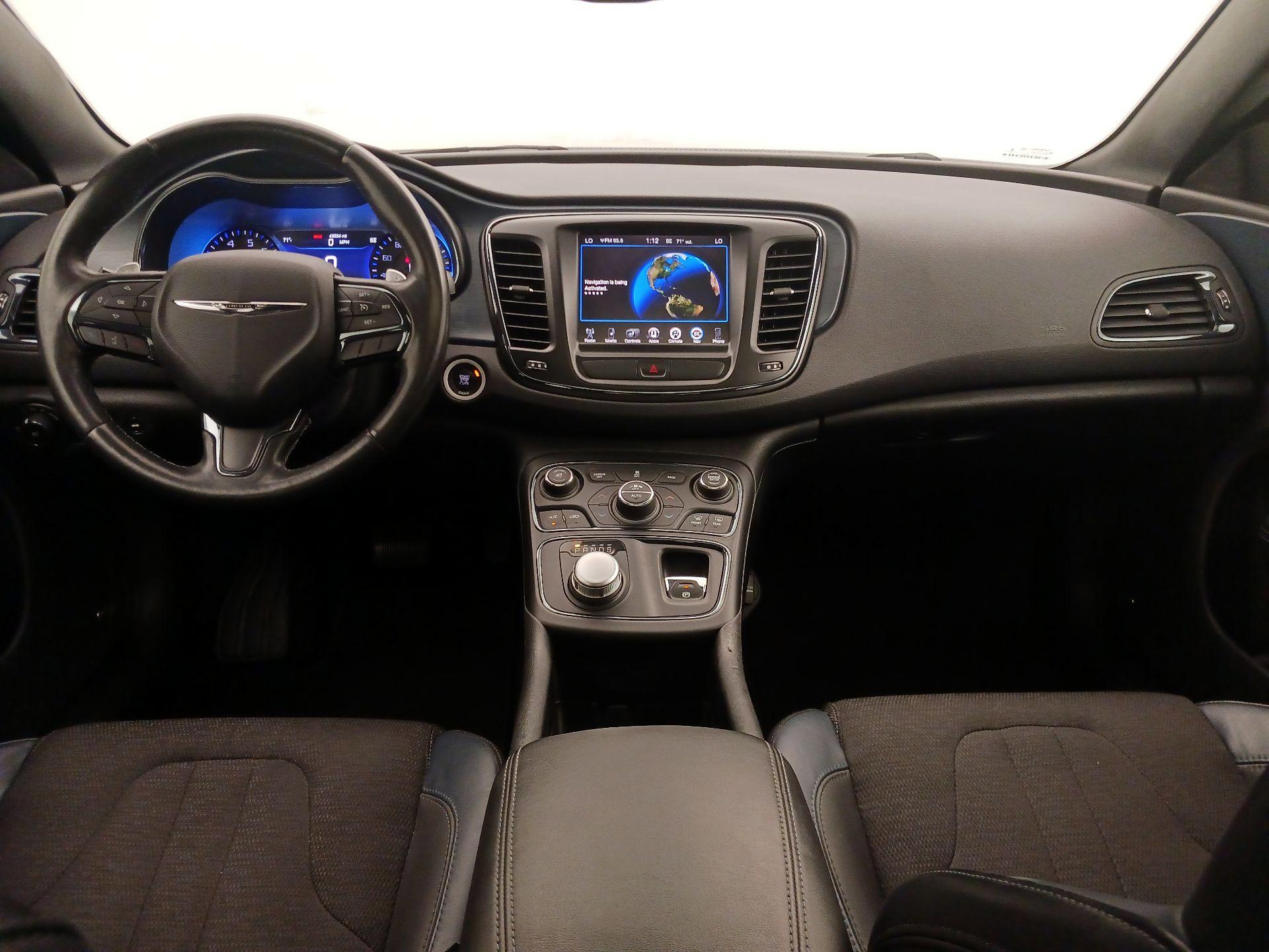 Thumbnail: 2015 Chrysler 200 - 9