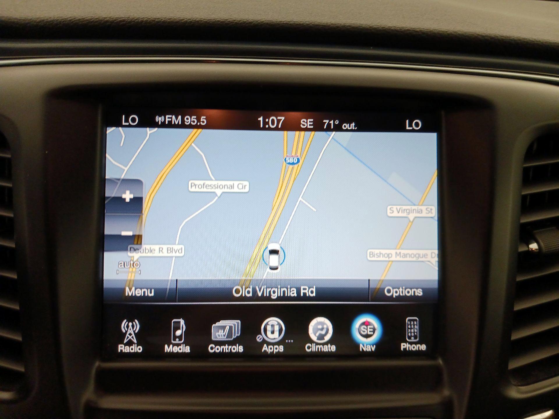 Thumbnail: 2015 Chrysler 200 - 14