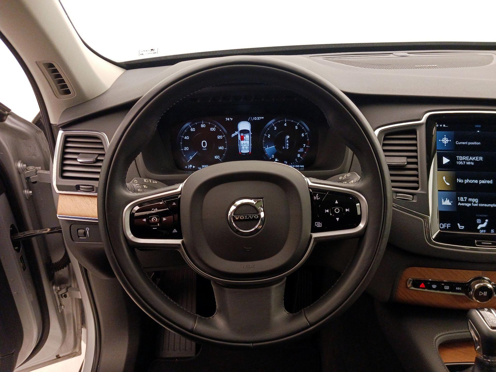 Thumbnail: 2021 Volvo XC90 - 10