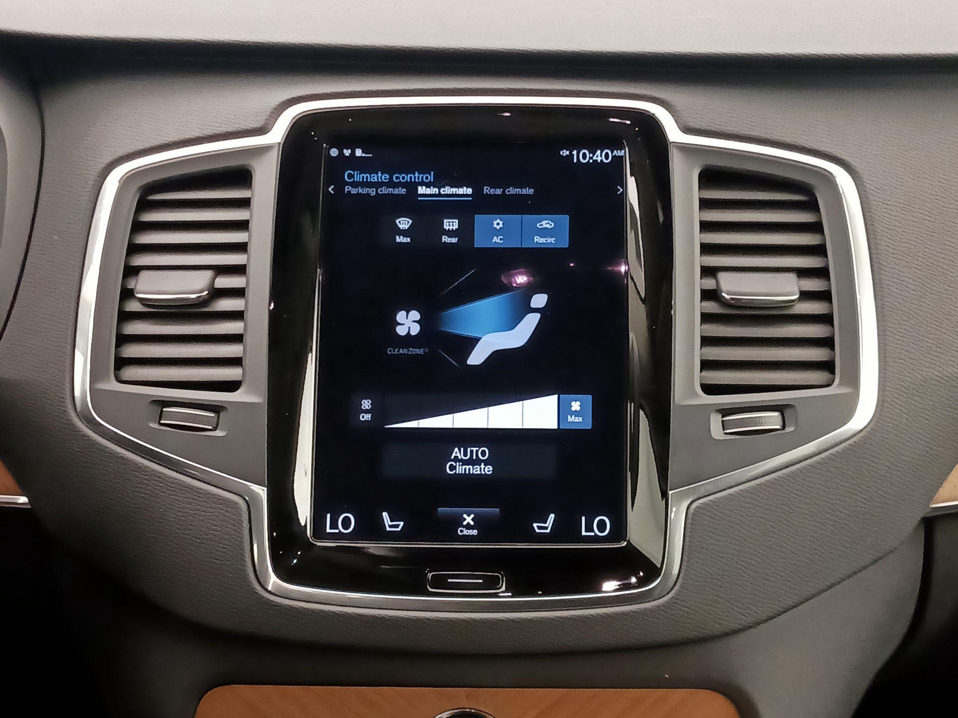 Thumbnail: 2021 Volvo XC90 - 17