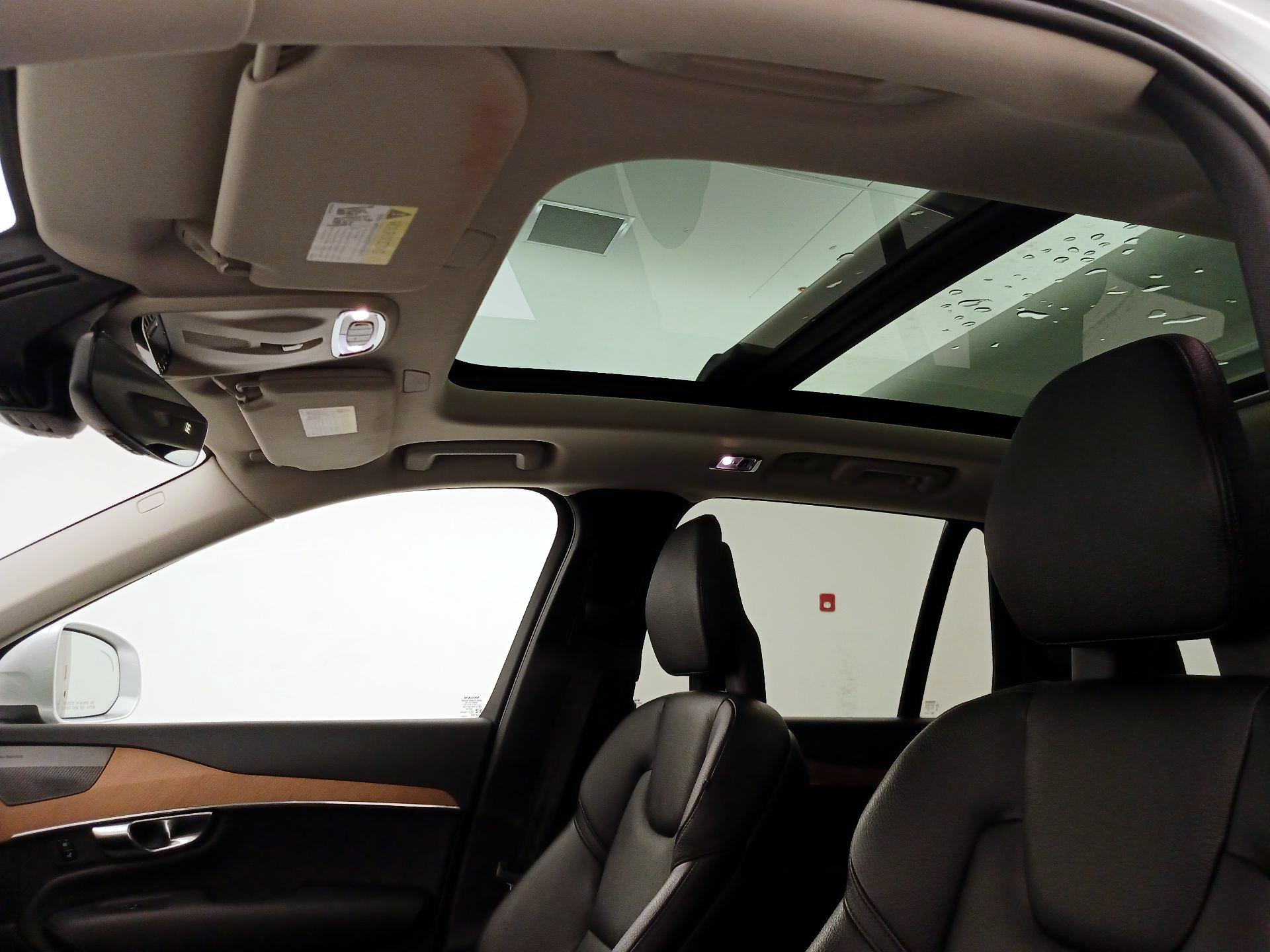 Thumbnail: 2021 Volvo XC90 - 20