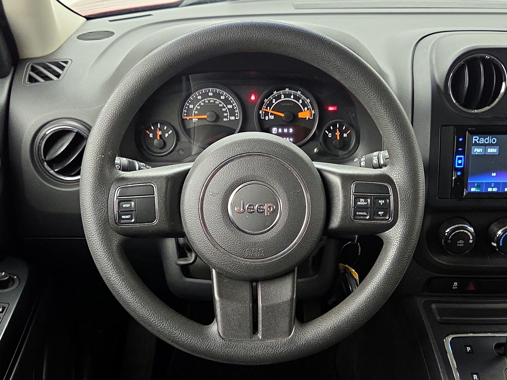 Thumbnail: 2015 Jeep Patriot - 10