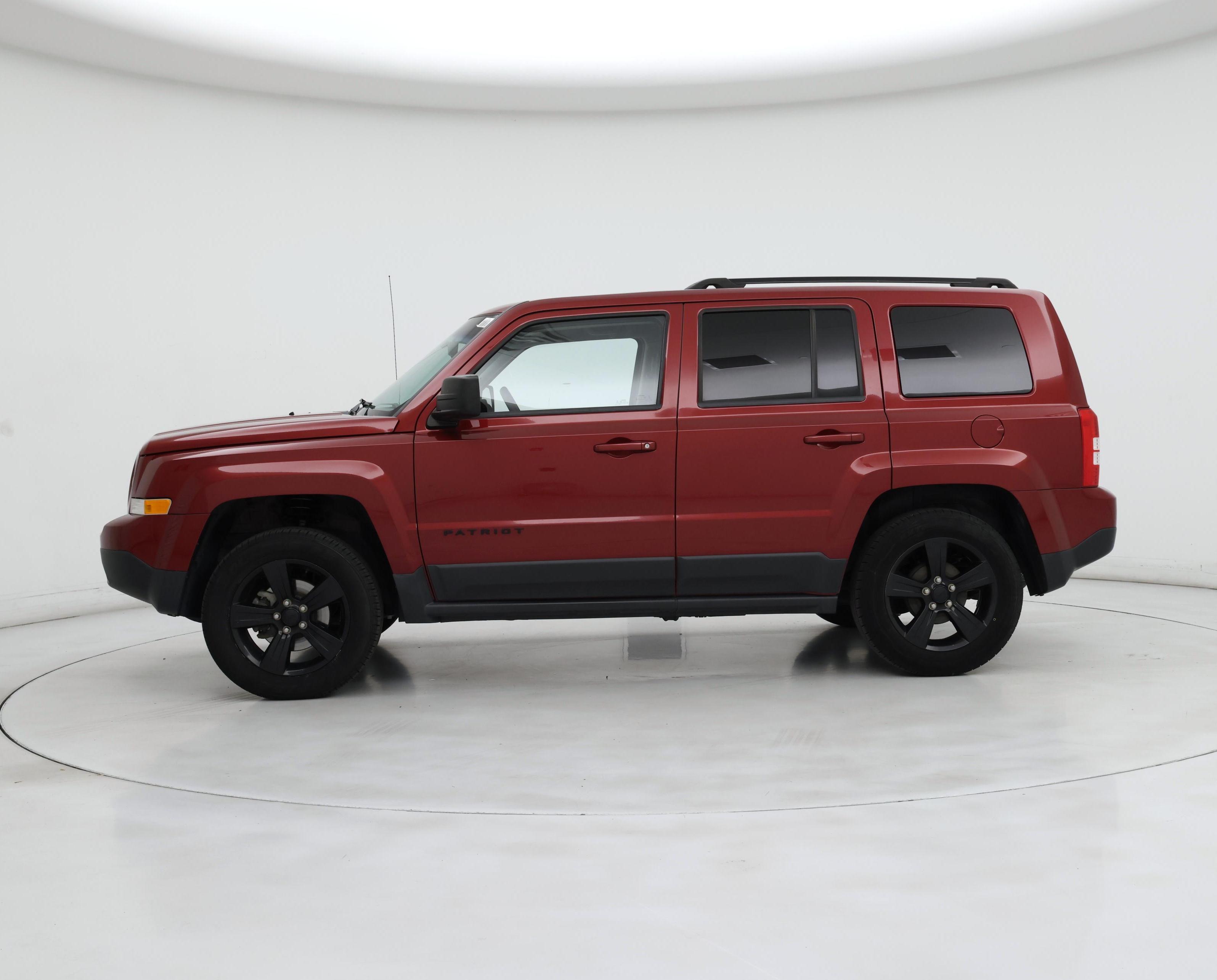 Thumbnail: 2015 Jeep Patriot - 3