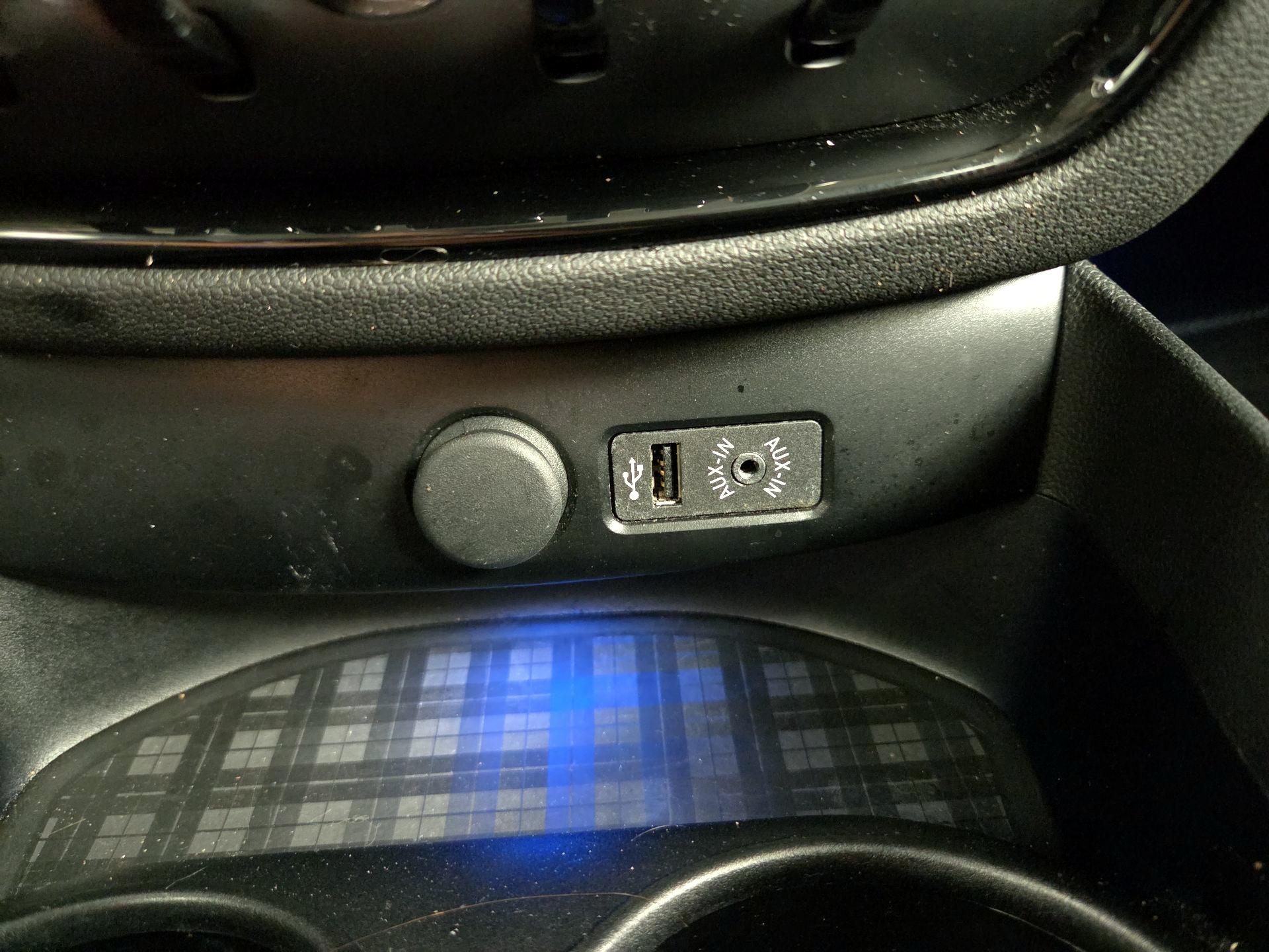 Thumbnail: 2017 MINI Cooper Clubman - 17