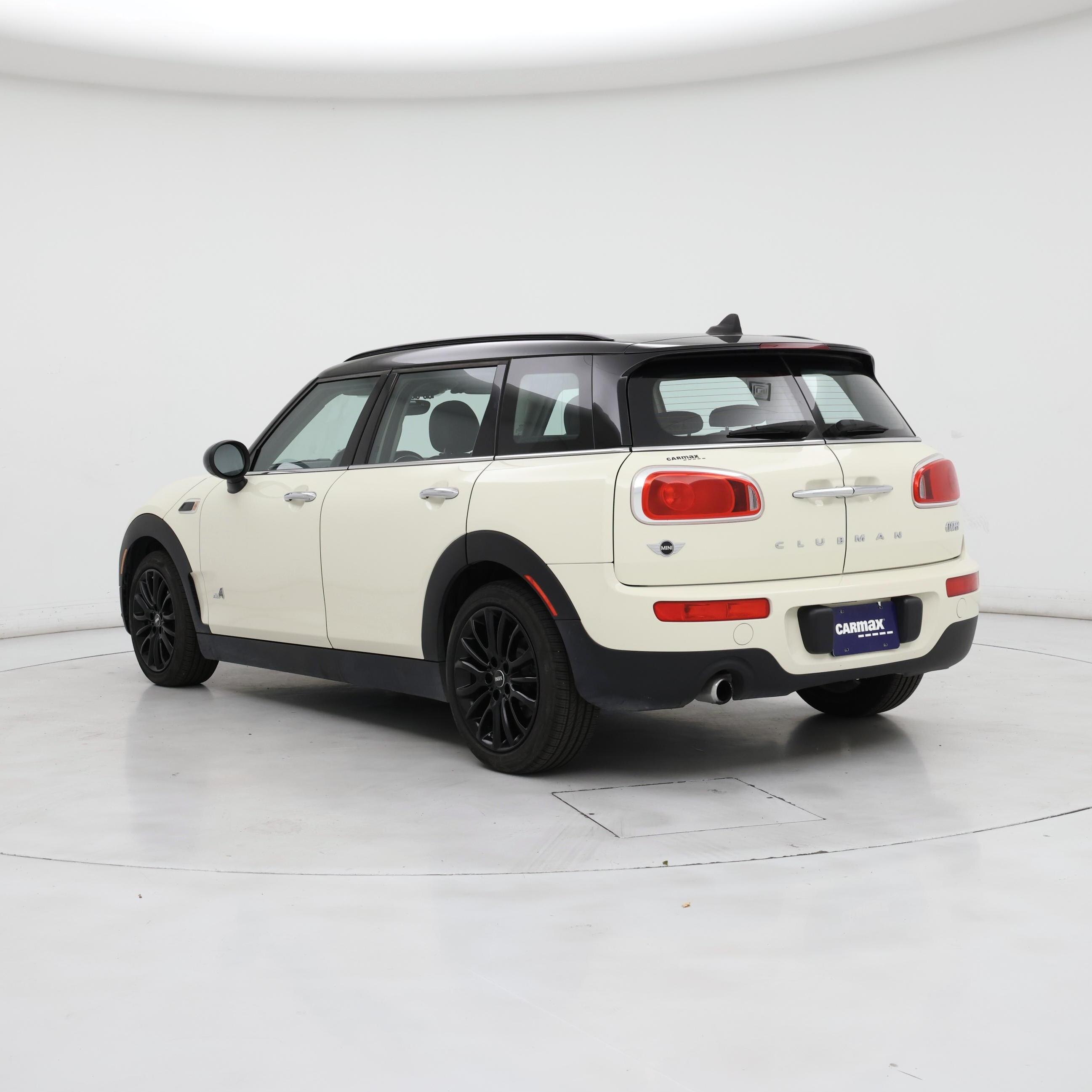 Thumbnail: 2017 MINI Cooper Clubman - 2