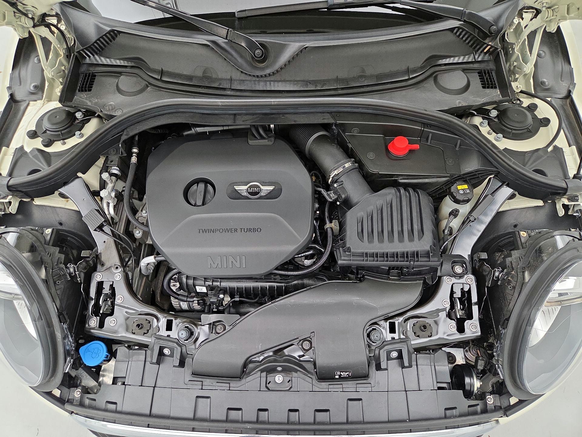 Thumbnail: 2017 MINI Cooper Clubman - 20