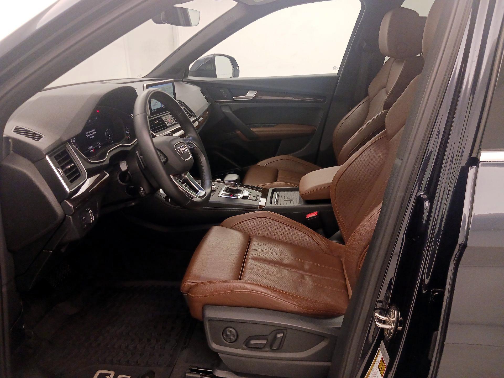 Thumbnail: 2019 Audi Q5 - 11