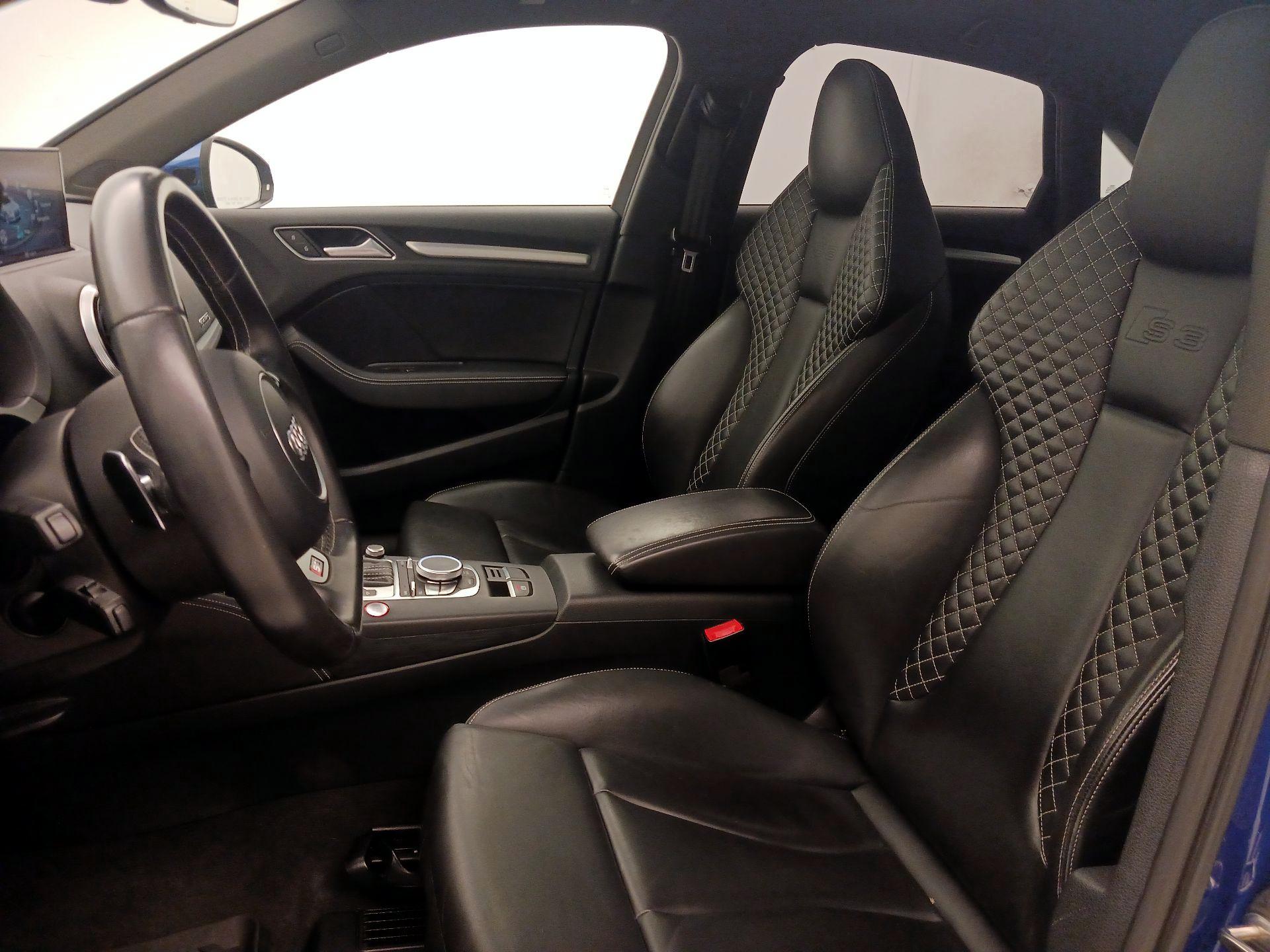 Thumbnail: 2016 Audi S3 - 11
