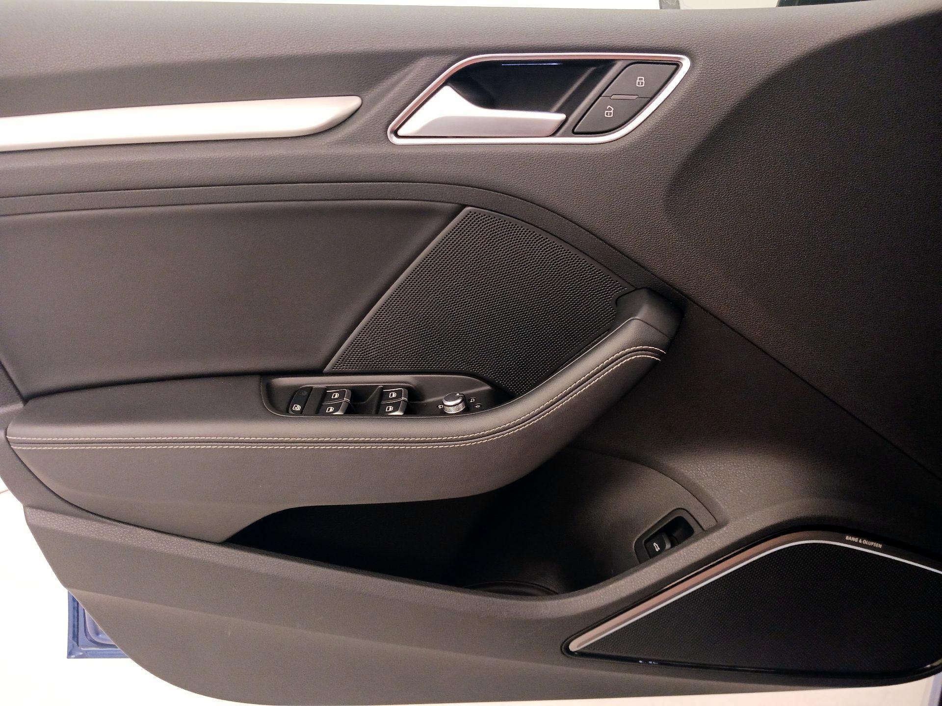 Thumbnail: 2016 Audi S3 - 12