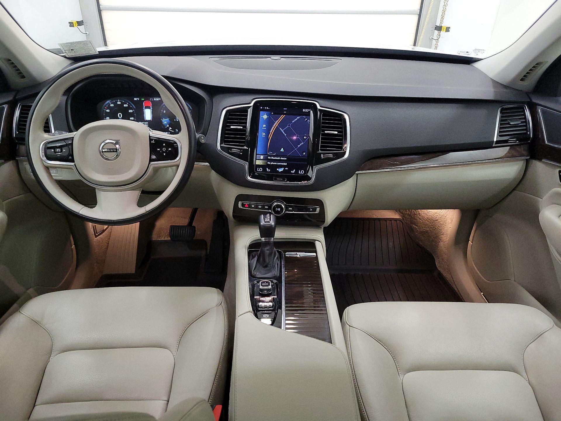 Thumbnail: 2016 Volvo XC90 - 9