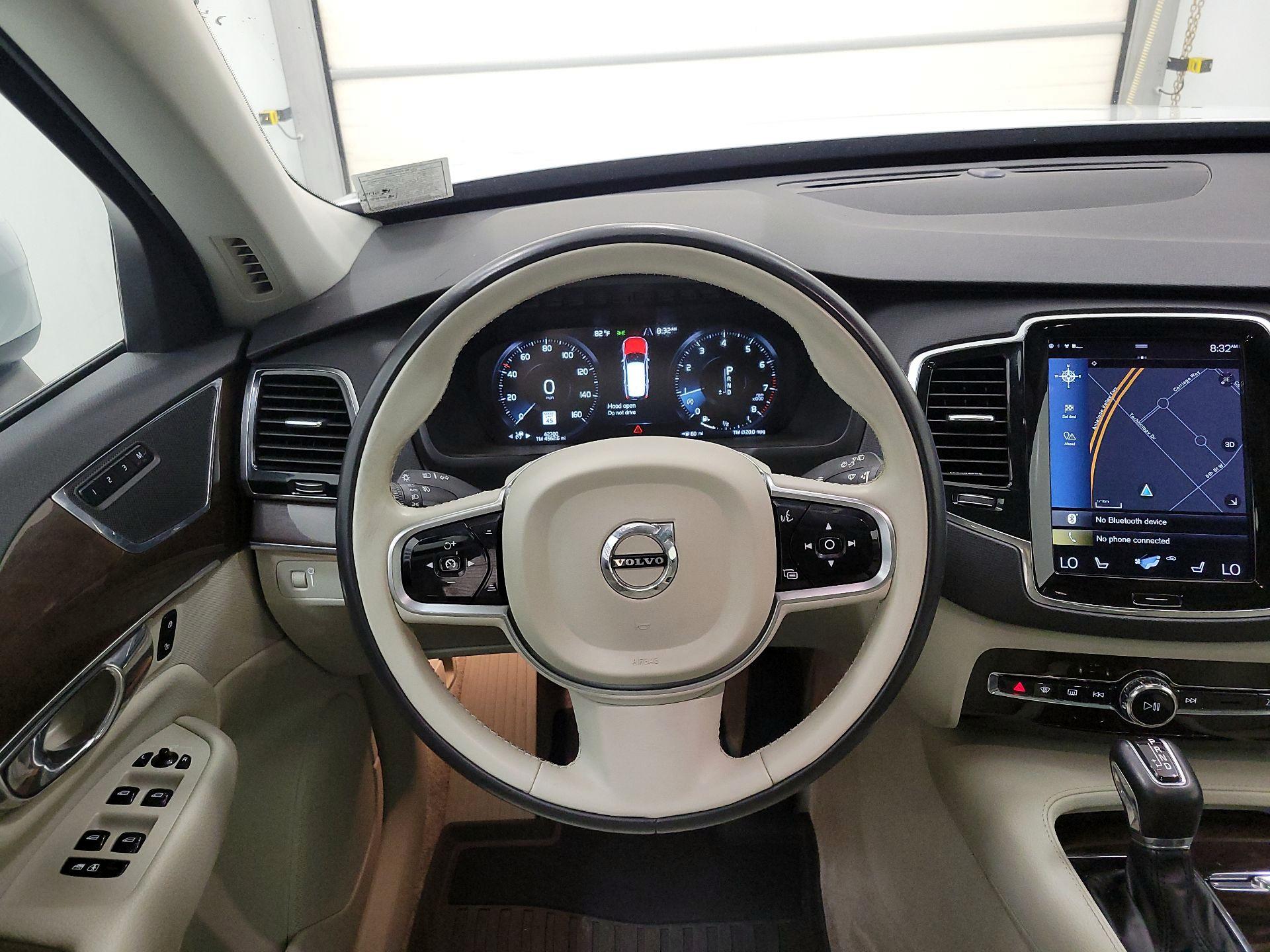 Thumbnail: 2016 Volvo XC90 - 10