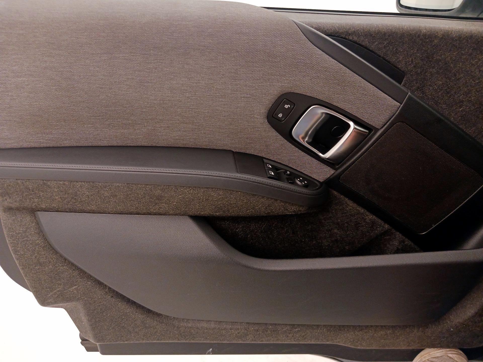 Thumbnail: 2016 BMW i3 - 12