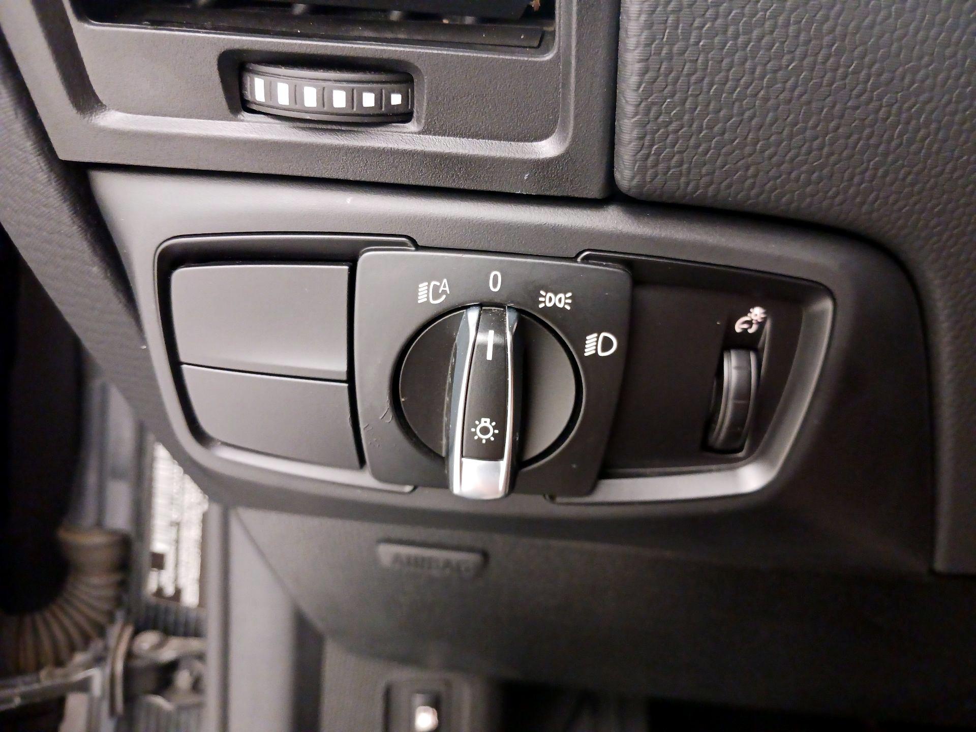 Thumbnail: 2016 BMW i3 - 13