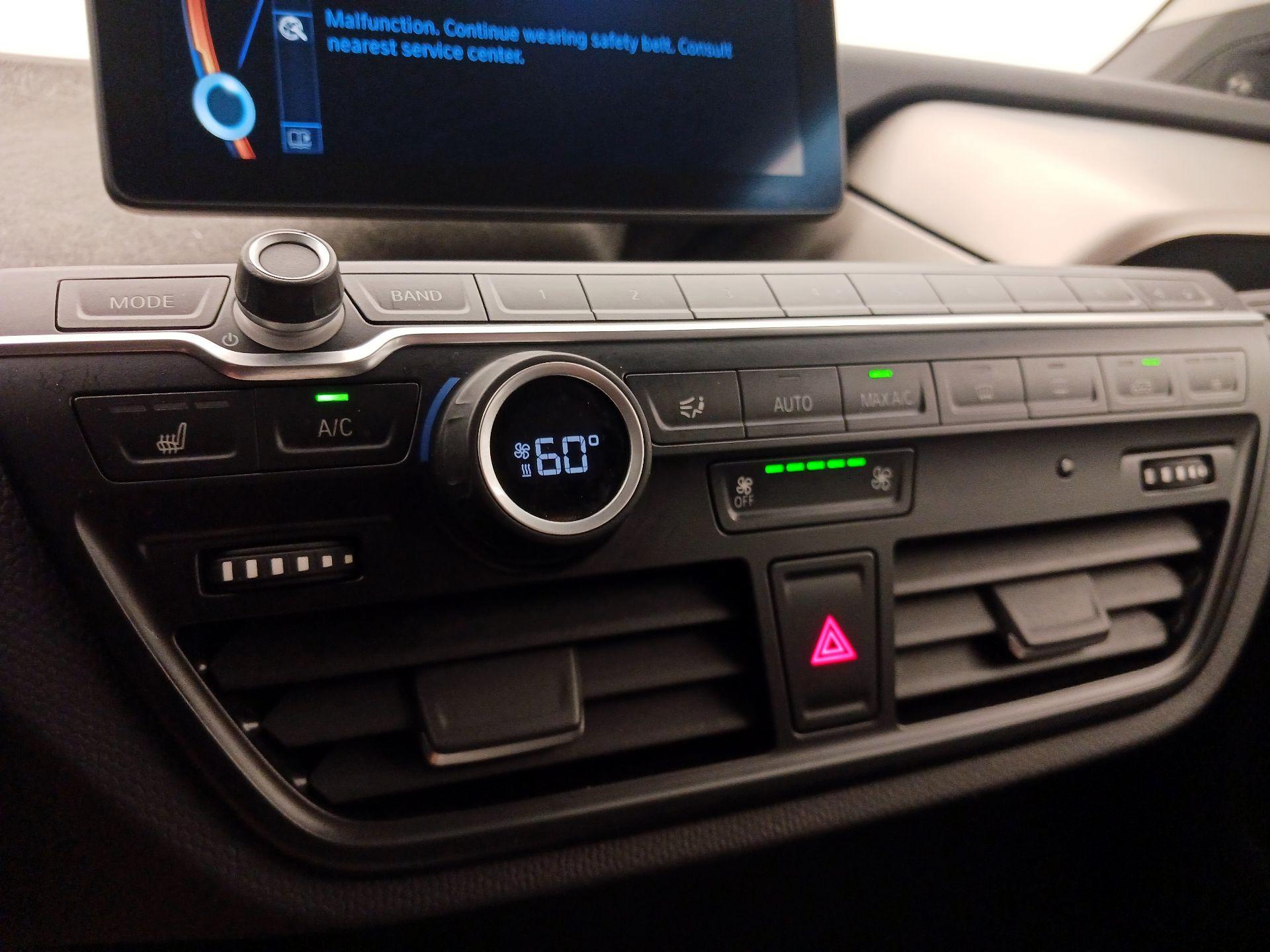 Thumbnail: 2016 BMW i3 - 17
