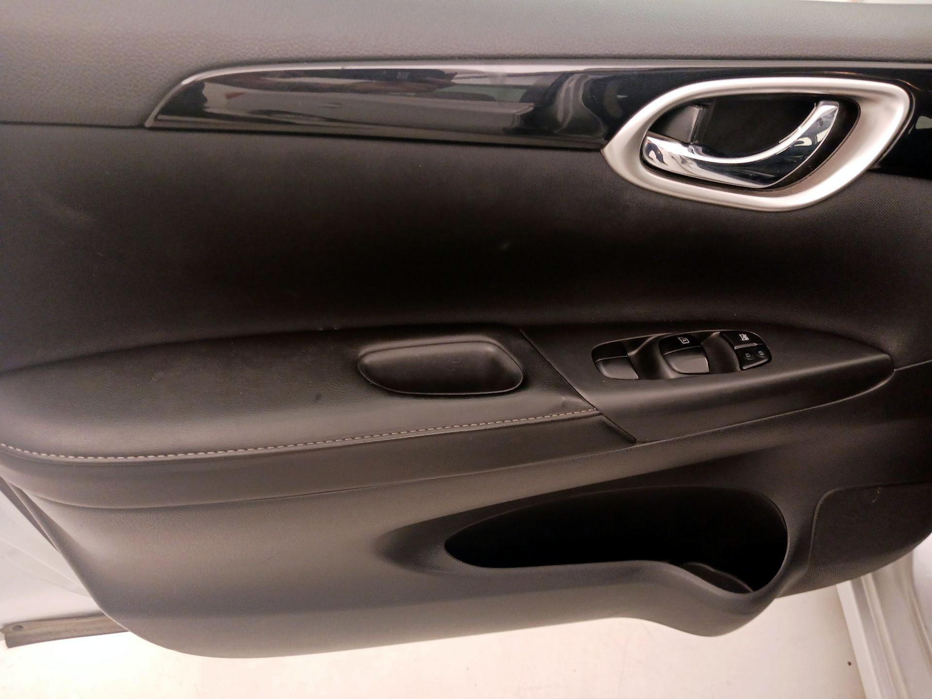 Thumbnail: 2019 Nissan Sentra - 12