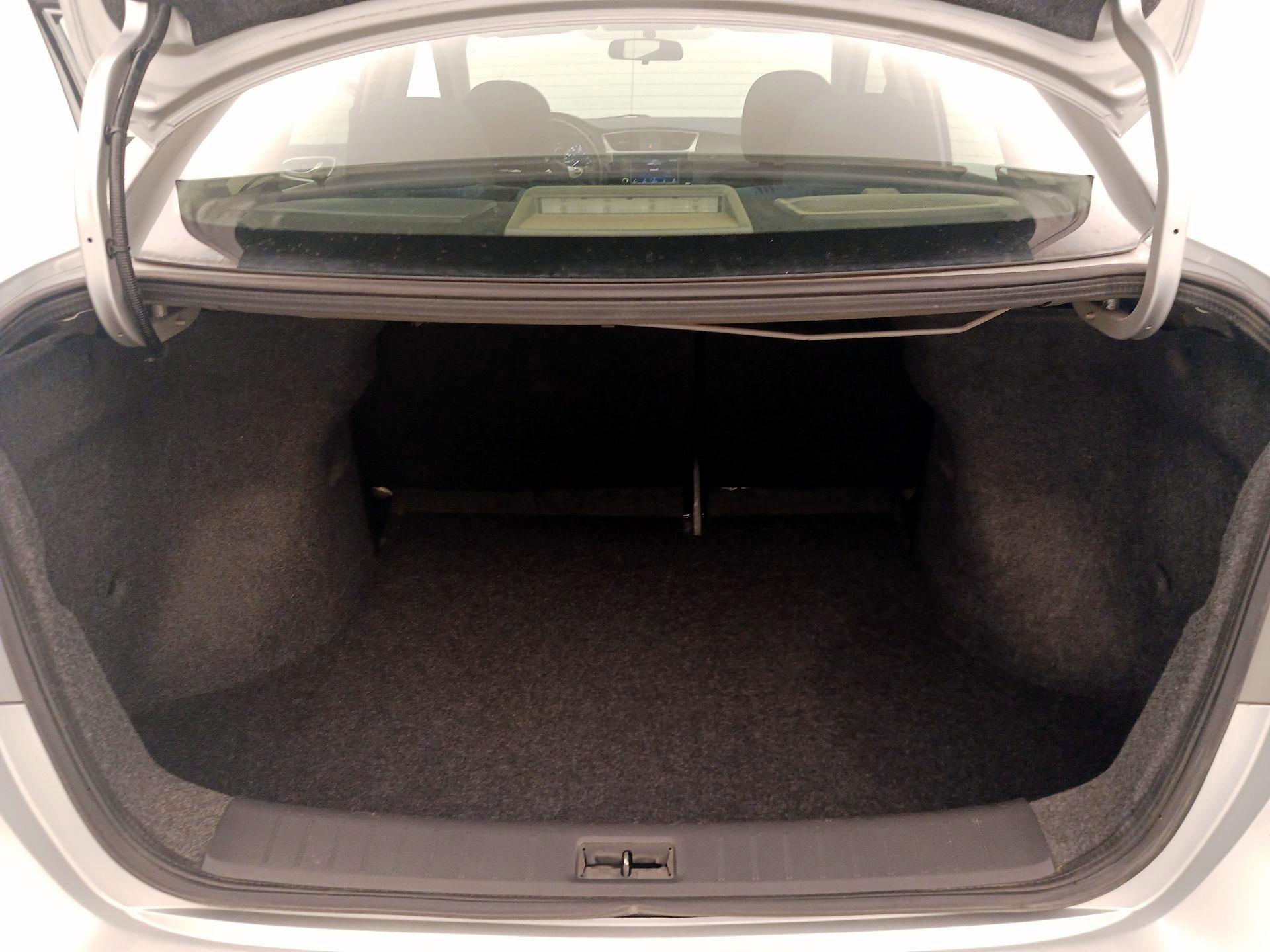 Thumbnail: 2019 Nissan Sentra - 20