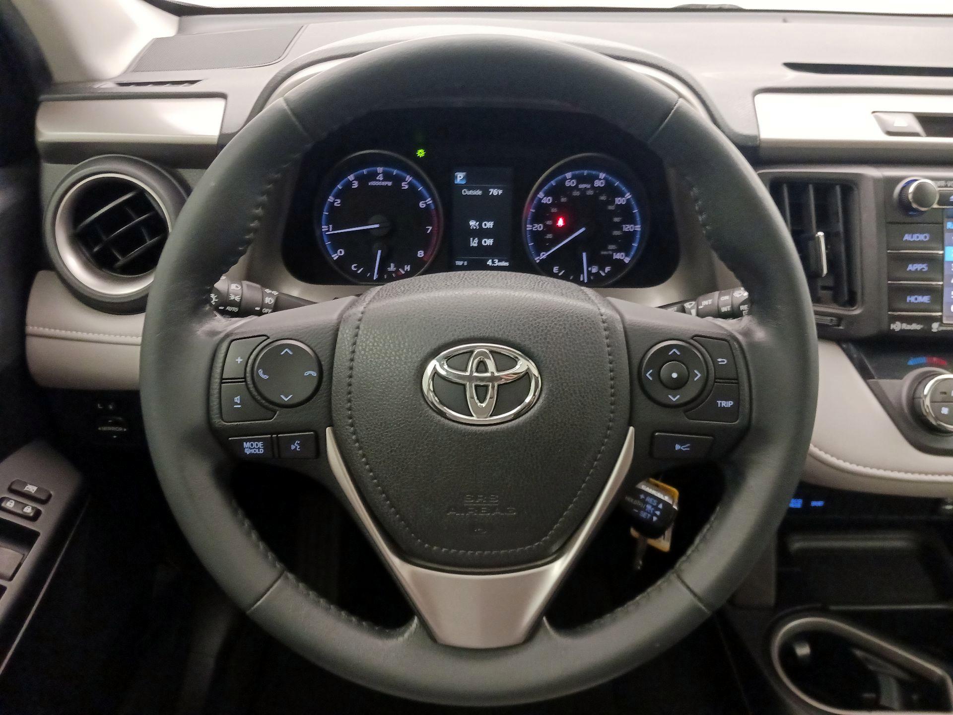 Thumbnail: 2017 Toyota RAV4 - 10