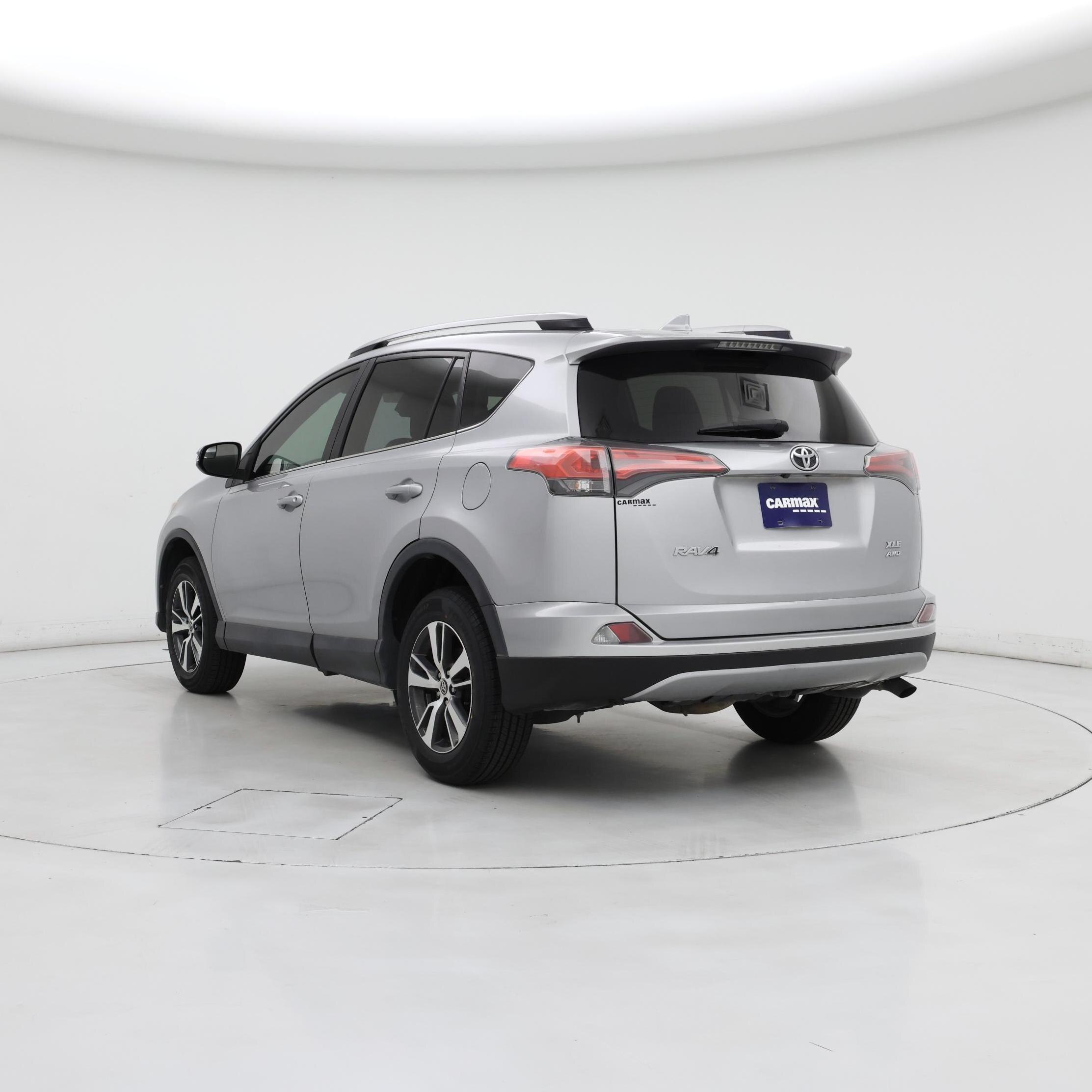 Thumbnail: 2017 Toyota RAV4 - 2